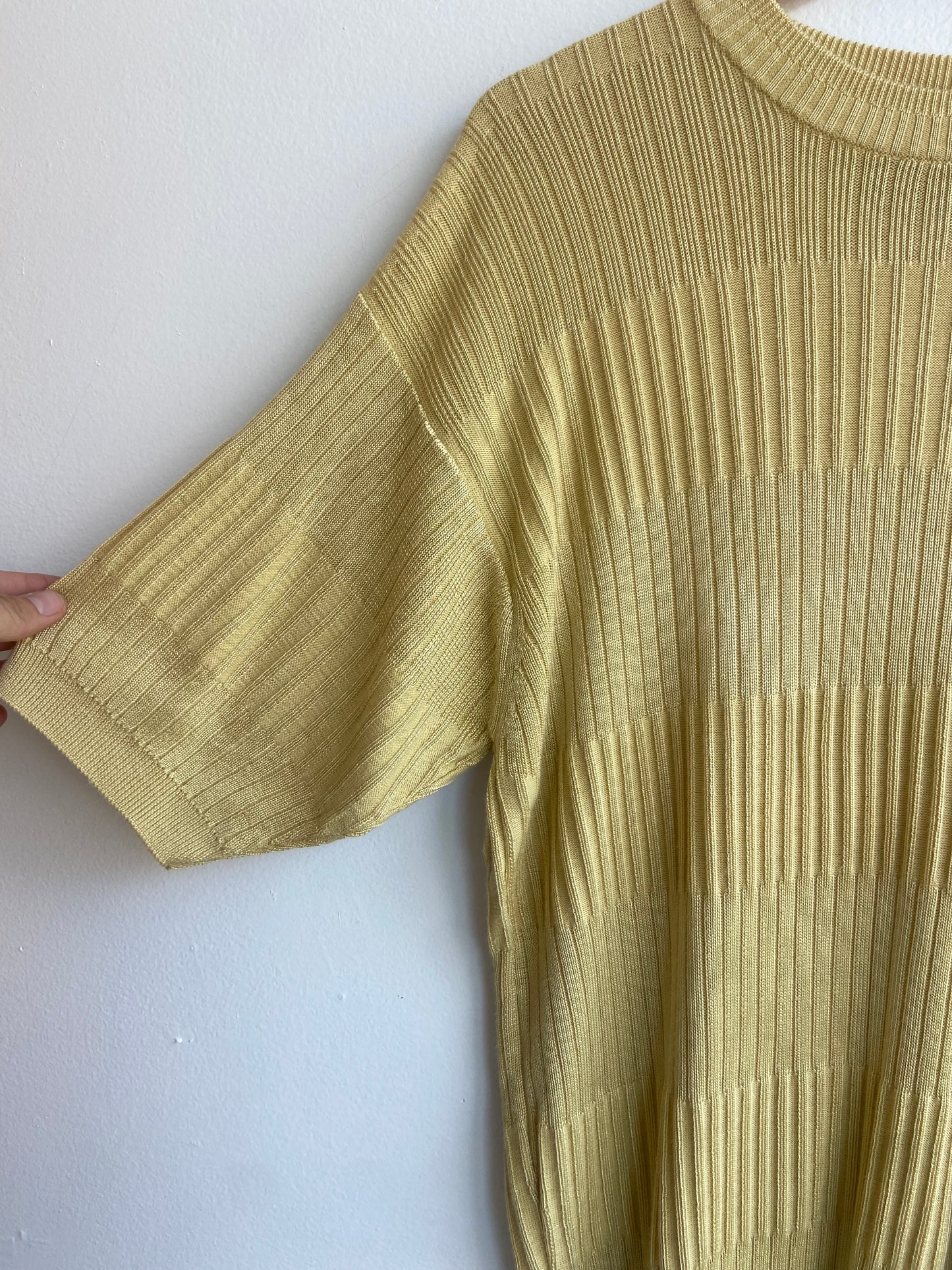 Yellow knit short-sleeve shirt SS3