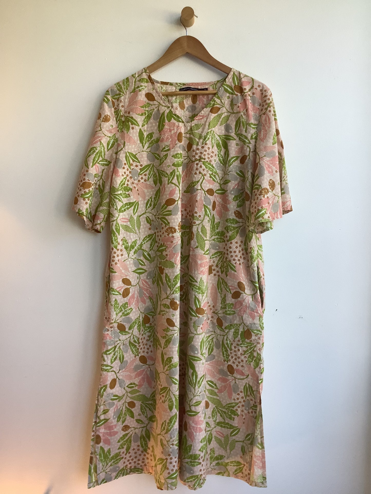 Pink and green leafy patterned tunic SS2-3
