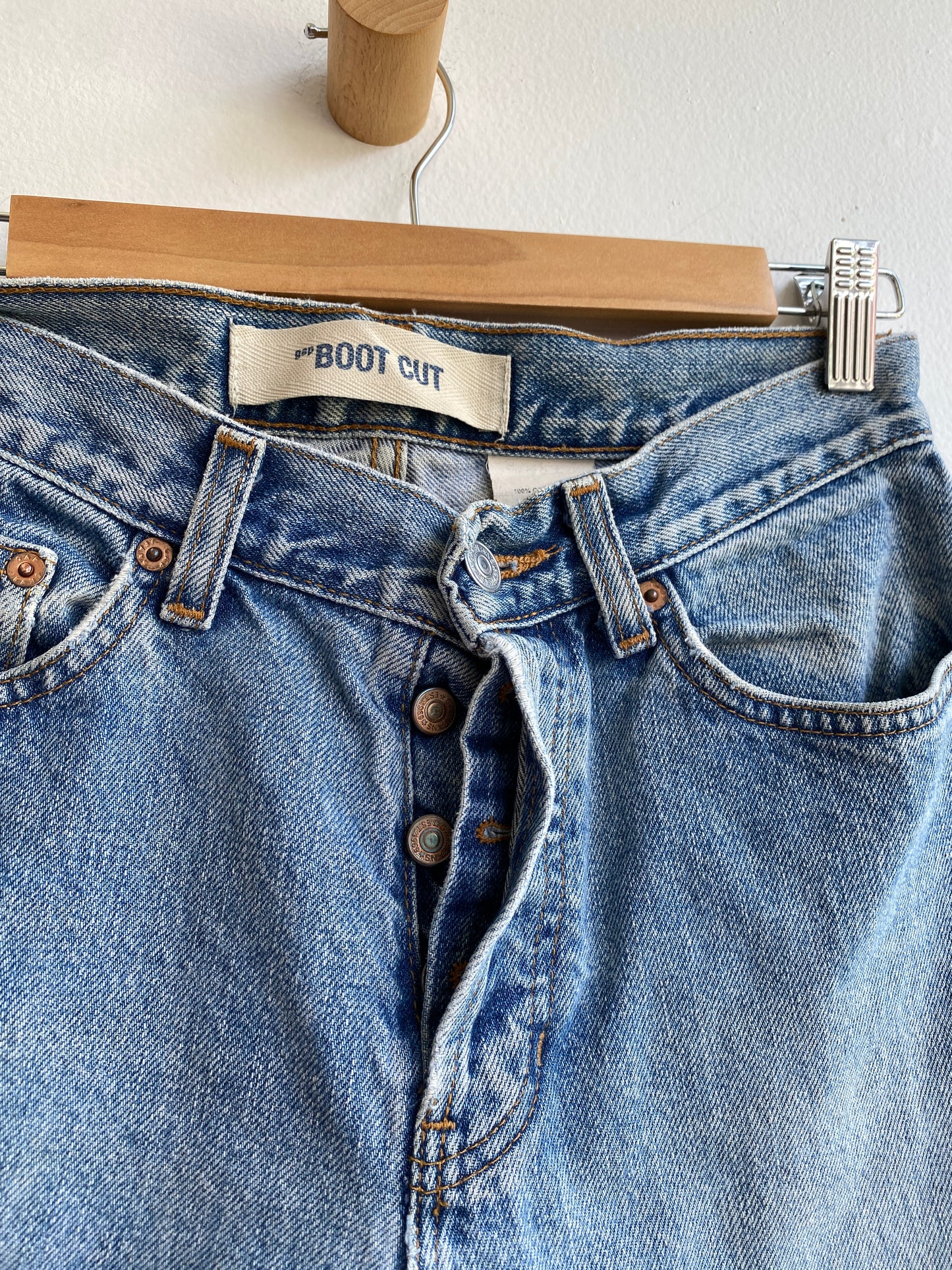 Medium wash boot cut jeans SS1-2