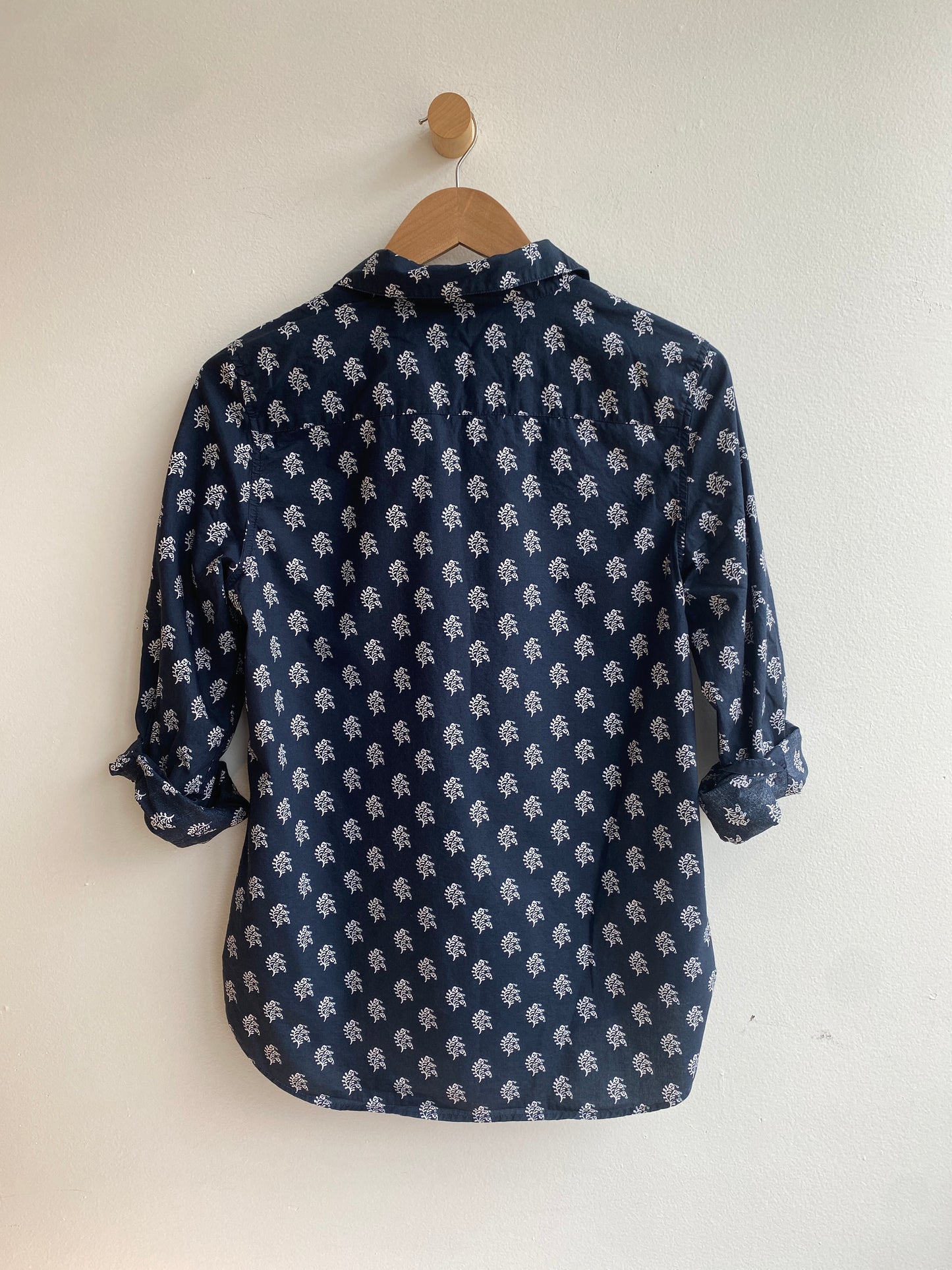 Navy floral patterned button up SS2
