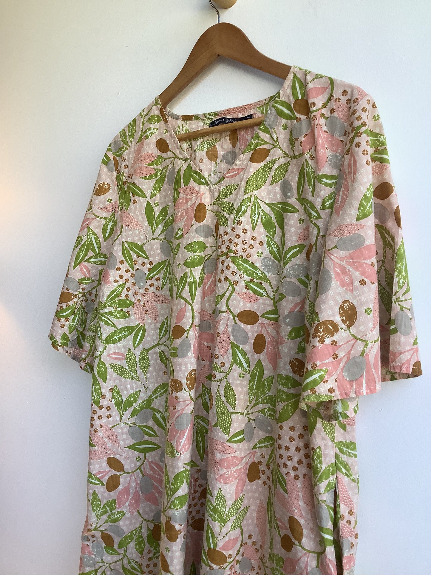 Pink and green leafy patterned tunic SS2-3