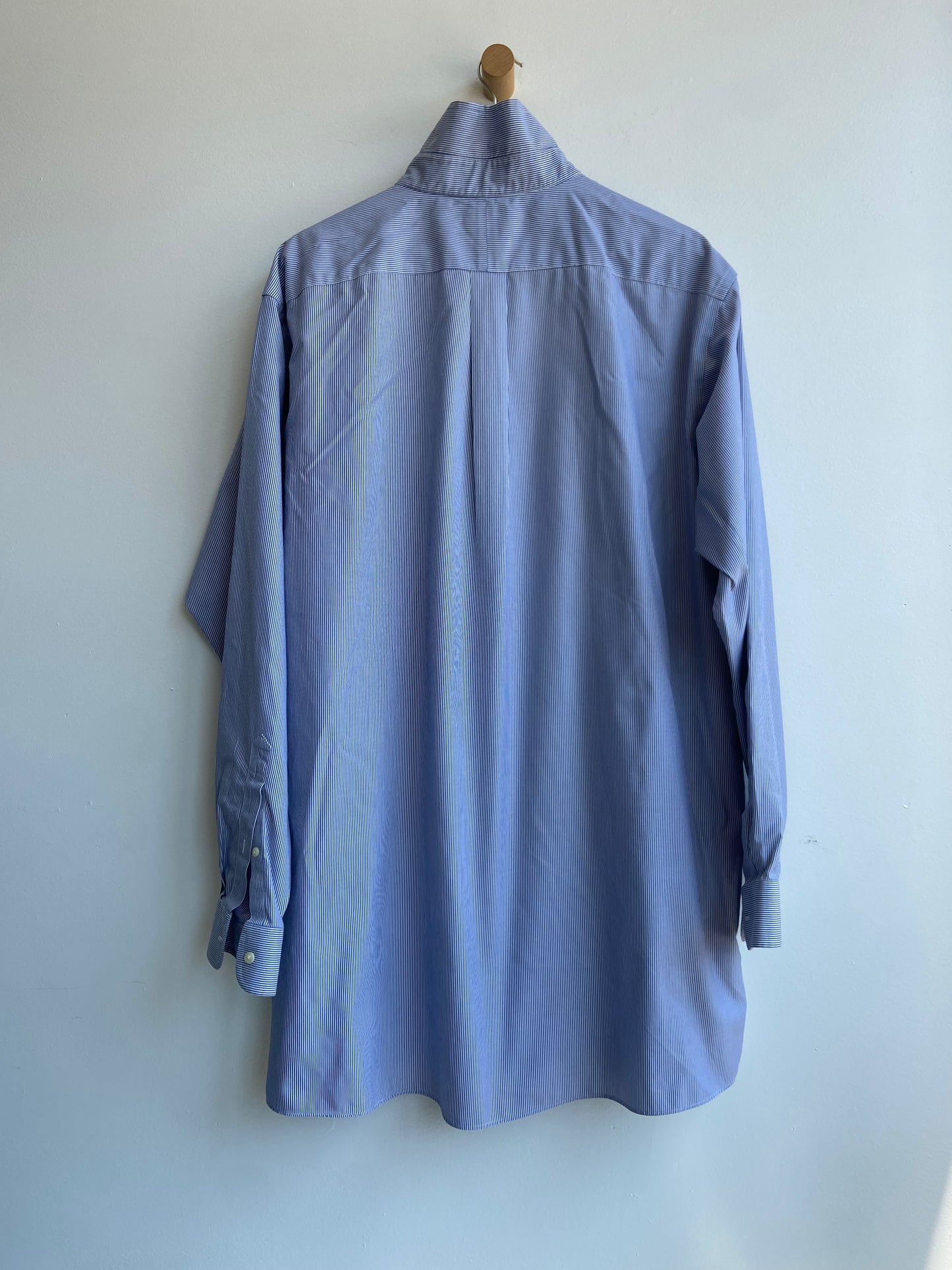 Blue and white pinstripe button-up SS 3