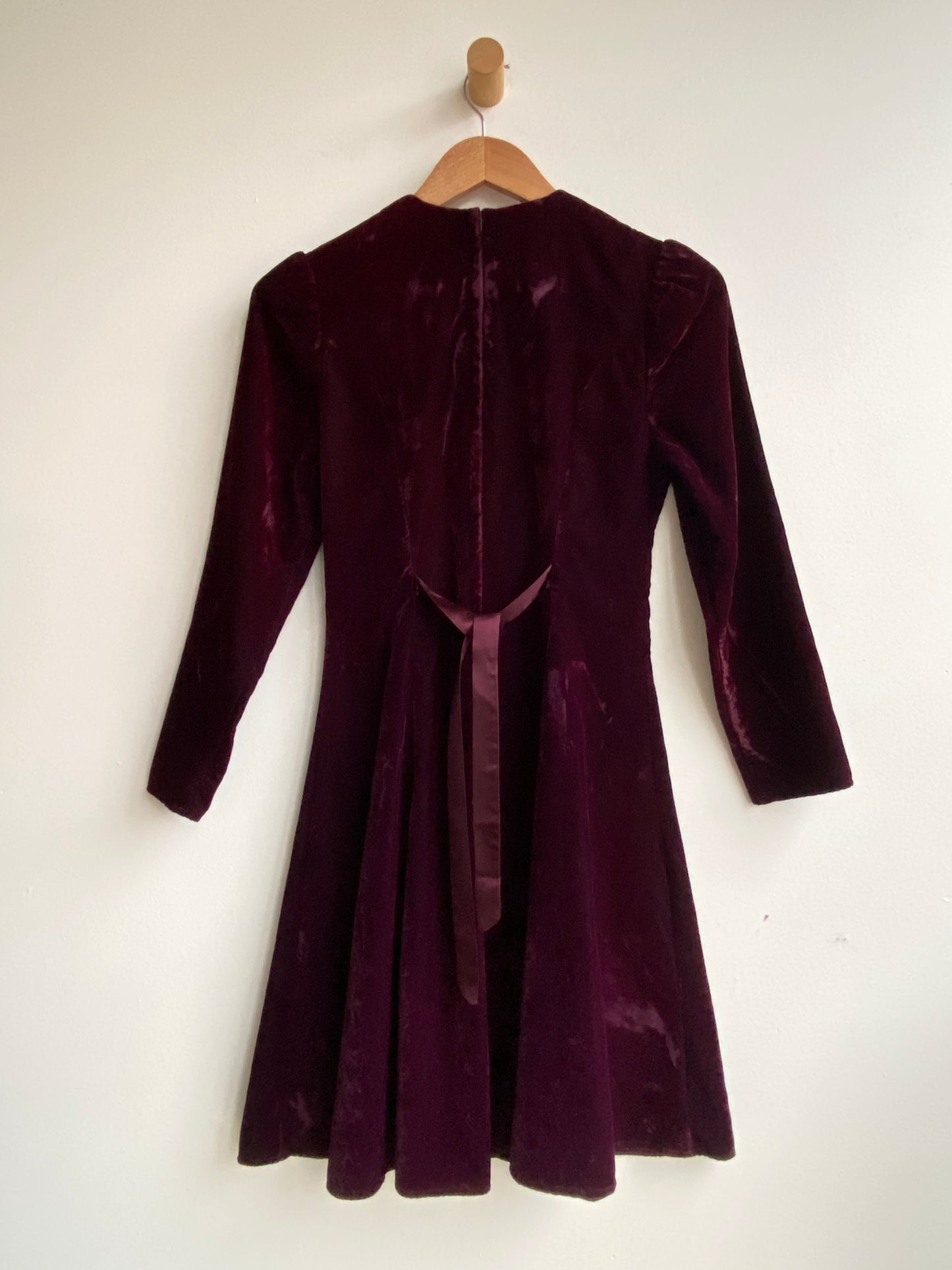 Little. Ones vintage velvet dress sz 8-10