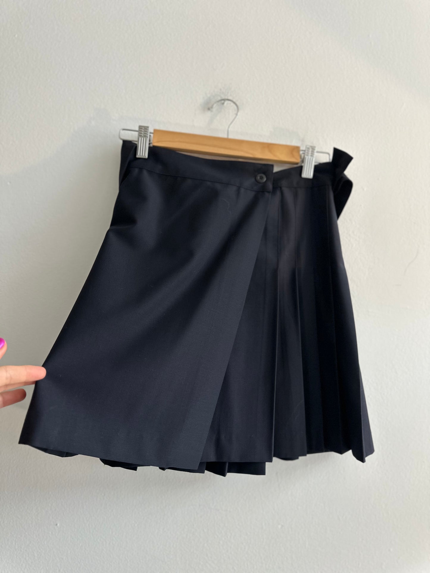 Black wool blend kilt mini with button-on suspenders SS 1
