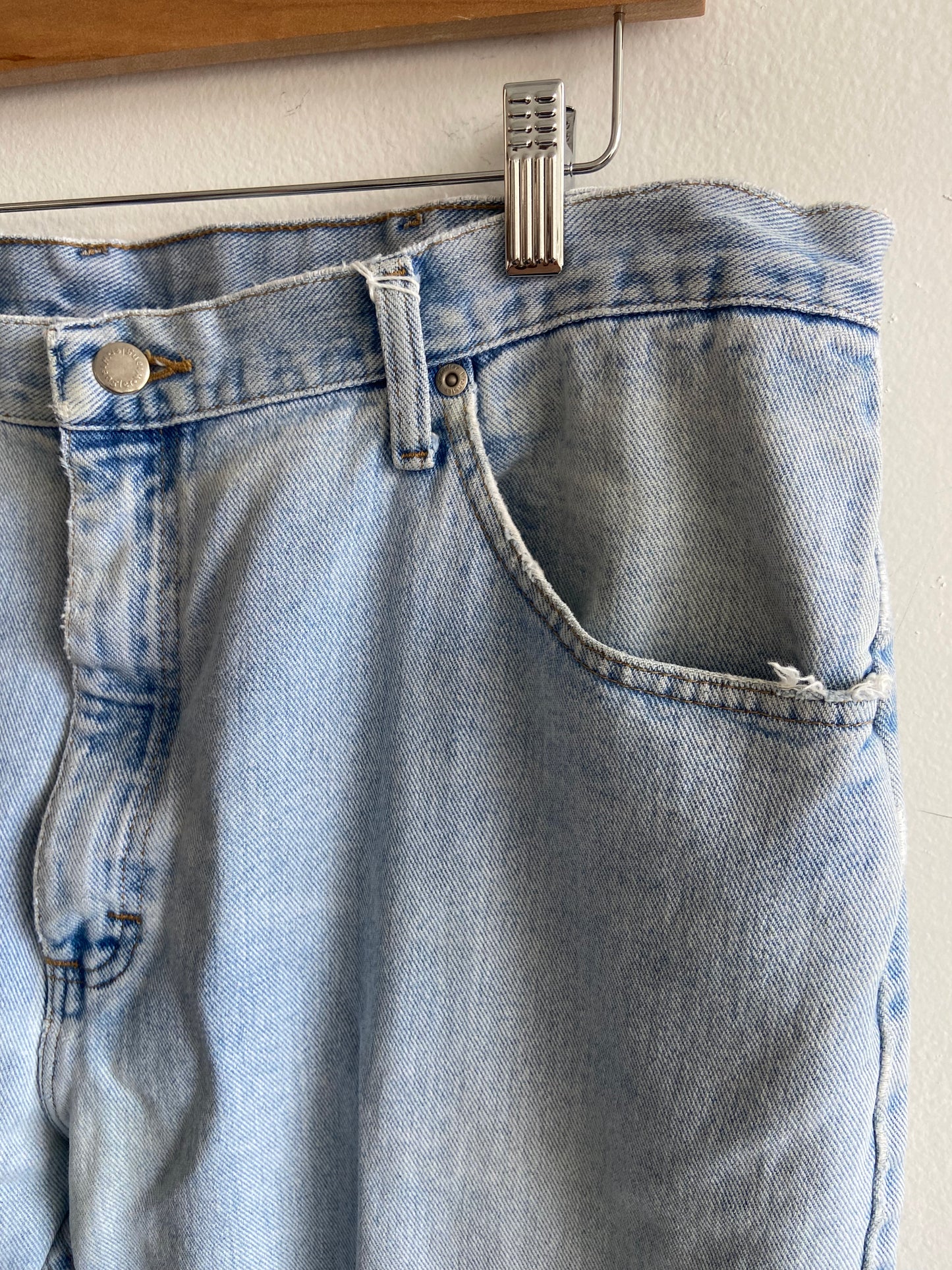 Wrangler light wash denim SS 3