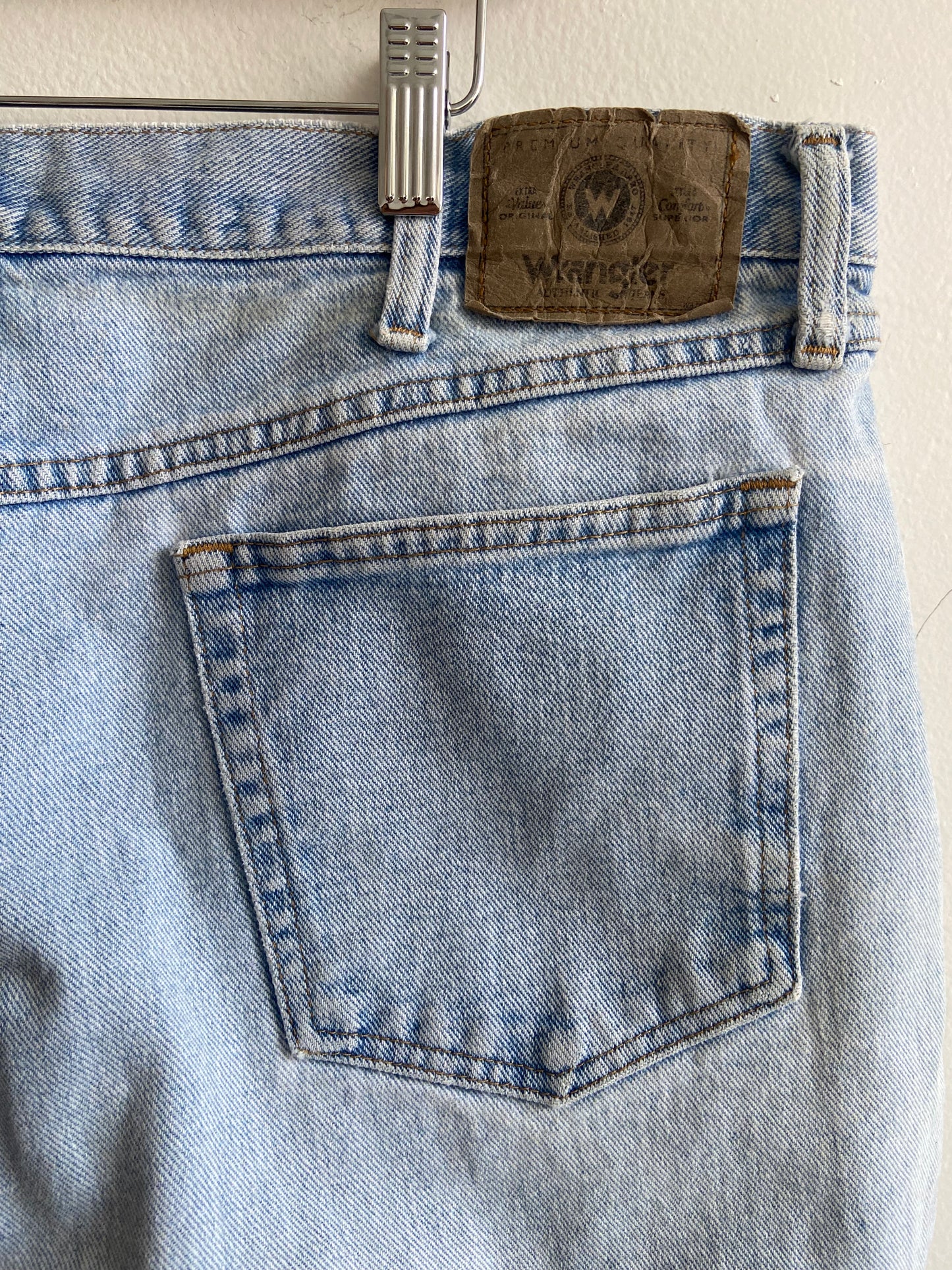 Wrangler light wash denim SS 3