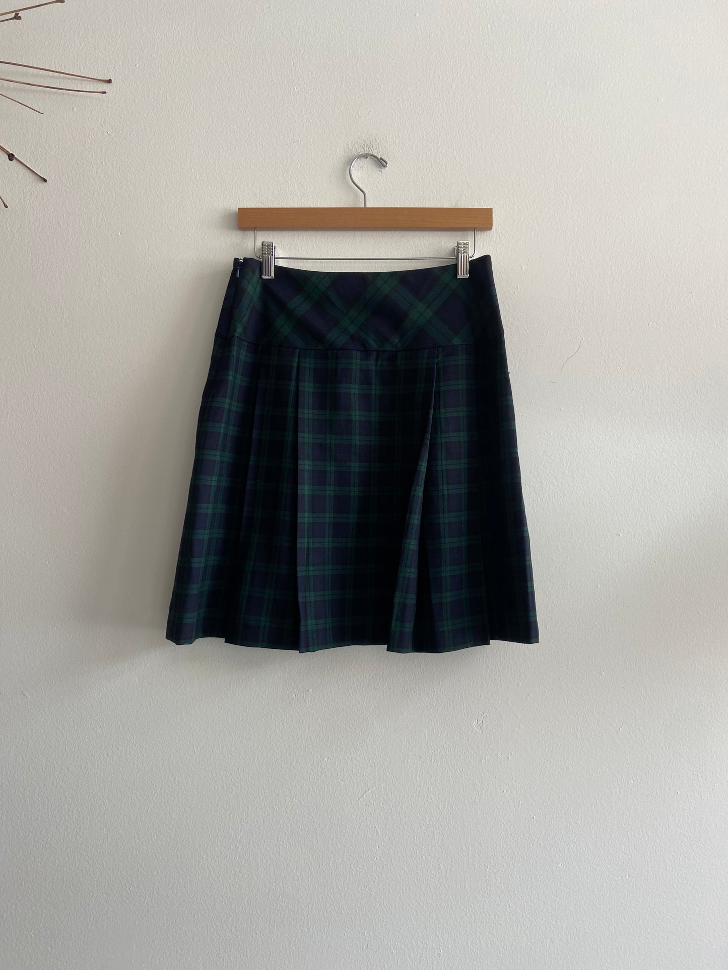 Brooks Brothers linen and wool navy and green mini kilt SS 2