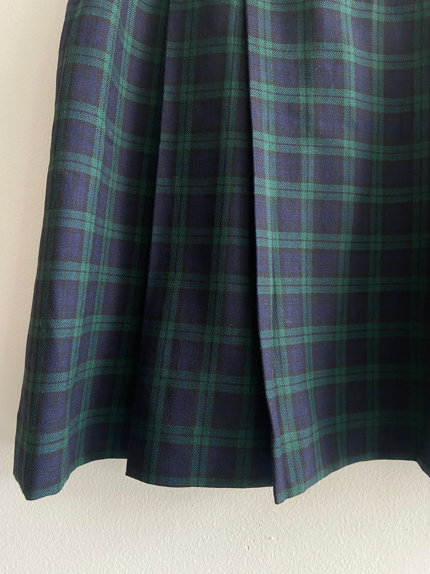 Brooks Brothers linen and wool navy and green mini kilt SS 2