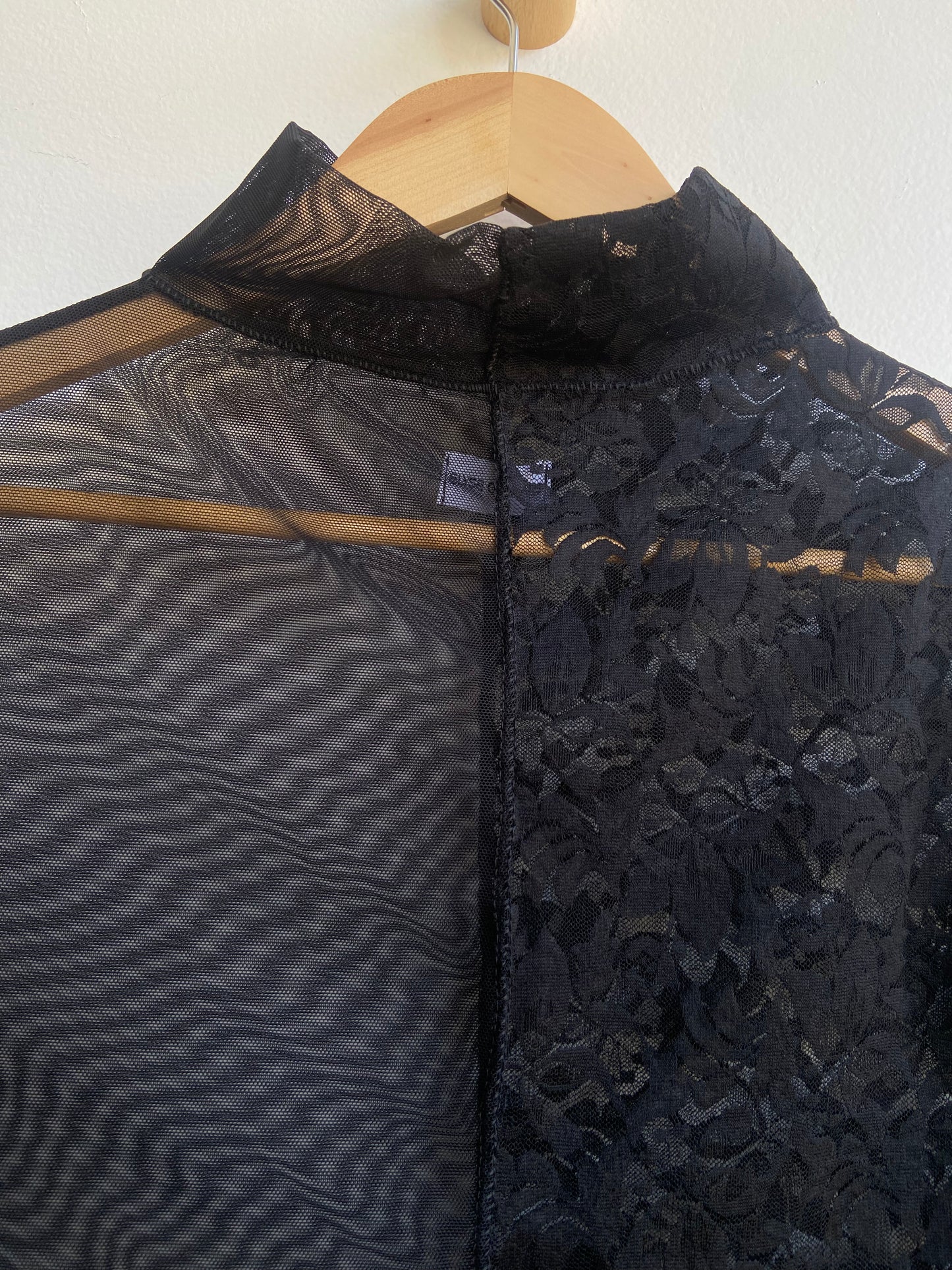 Elyse On Mars Half Lace Top SS 1-3