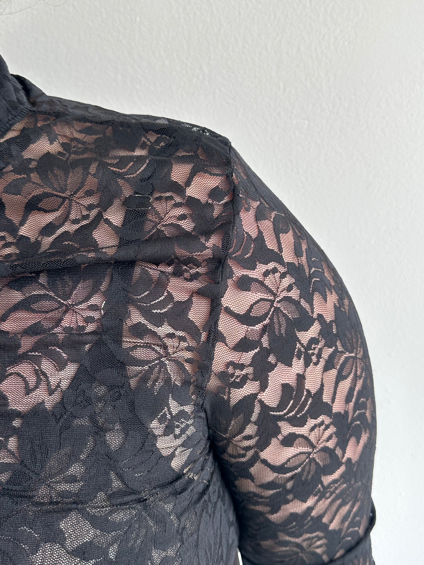 Elyse On Mars Half Lace Top SS 1-3