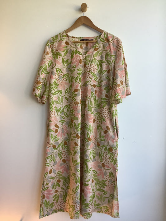 Pink and green leafy patterned tunic SS2-3