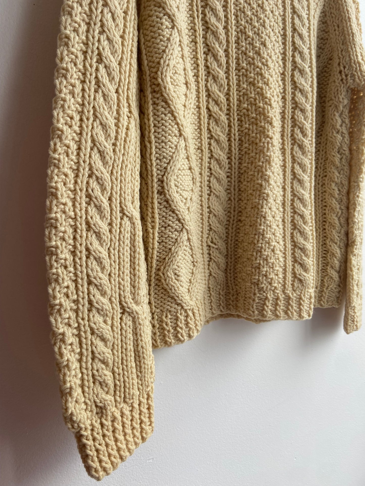 Off-white Italian Wool Cable knit Sweater SS1-2