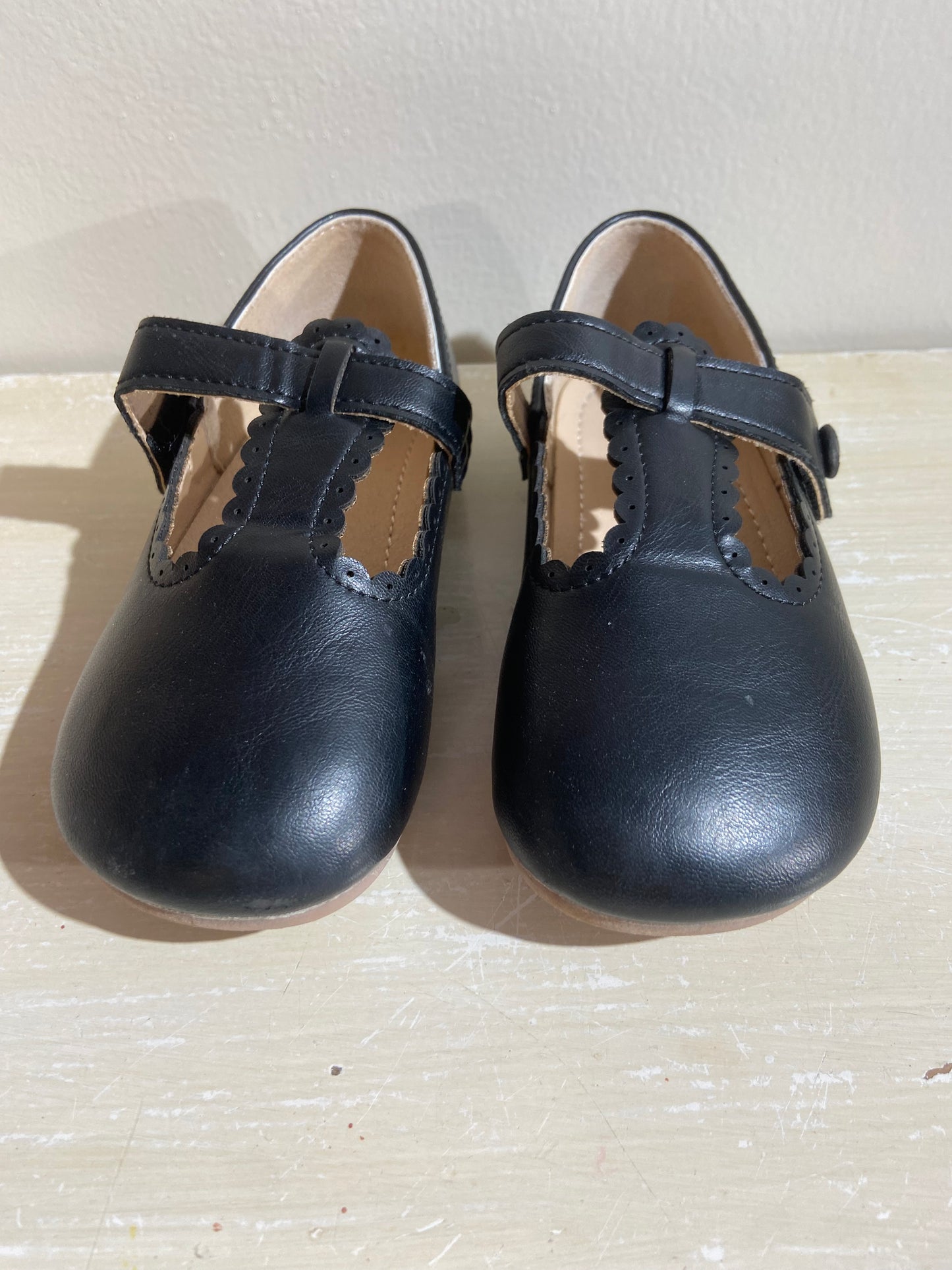 Little. Ones black Maryjane’s sz 9
