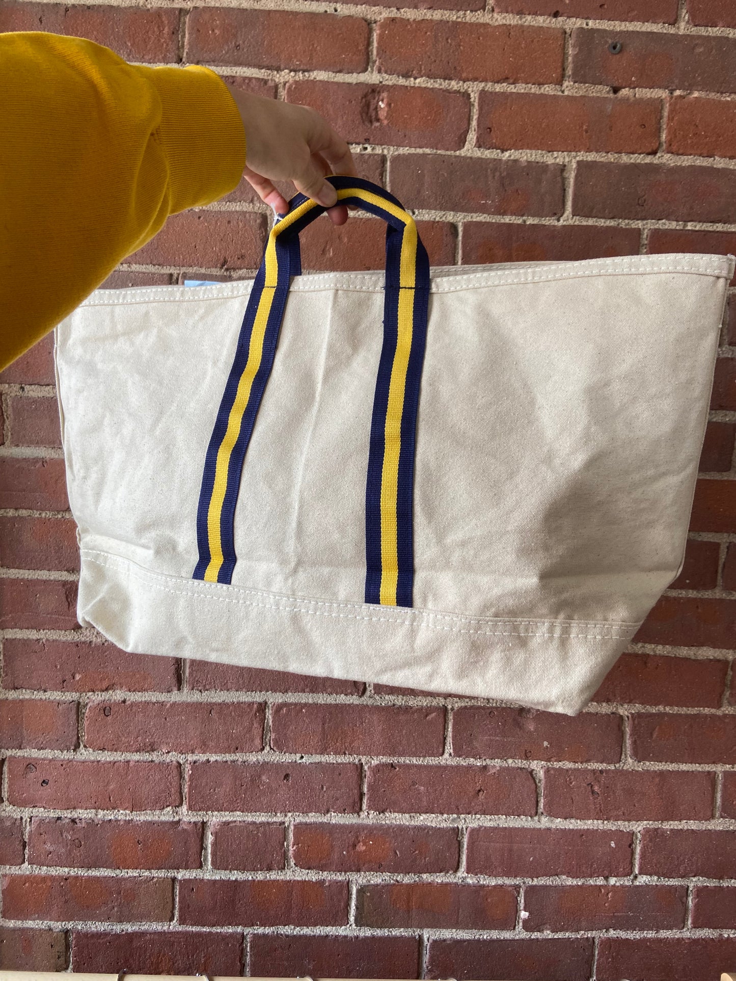 College tote