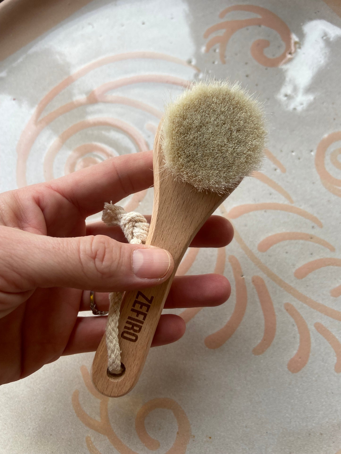 Wooden face brush