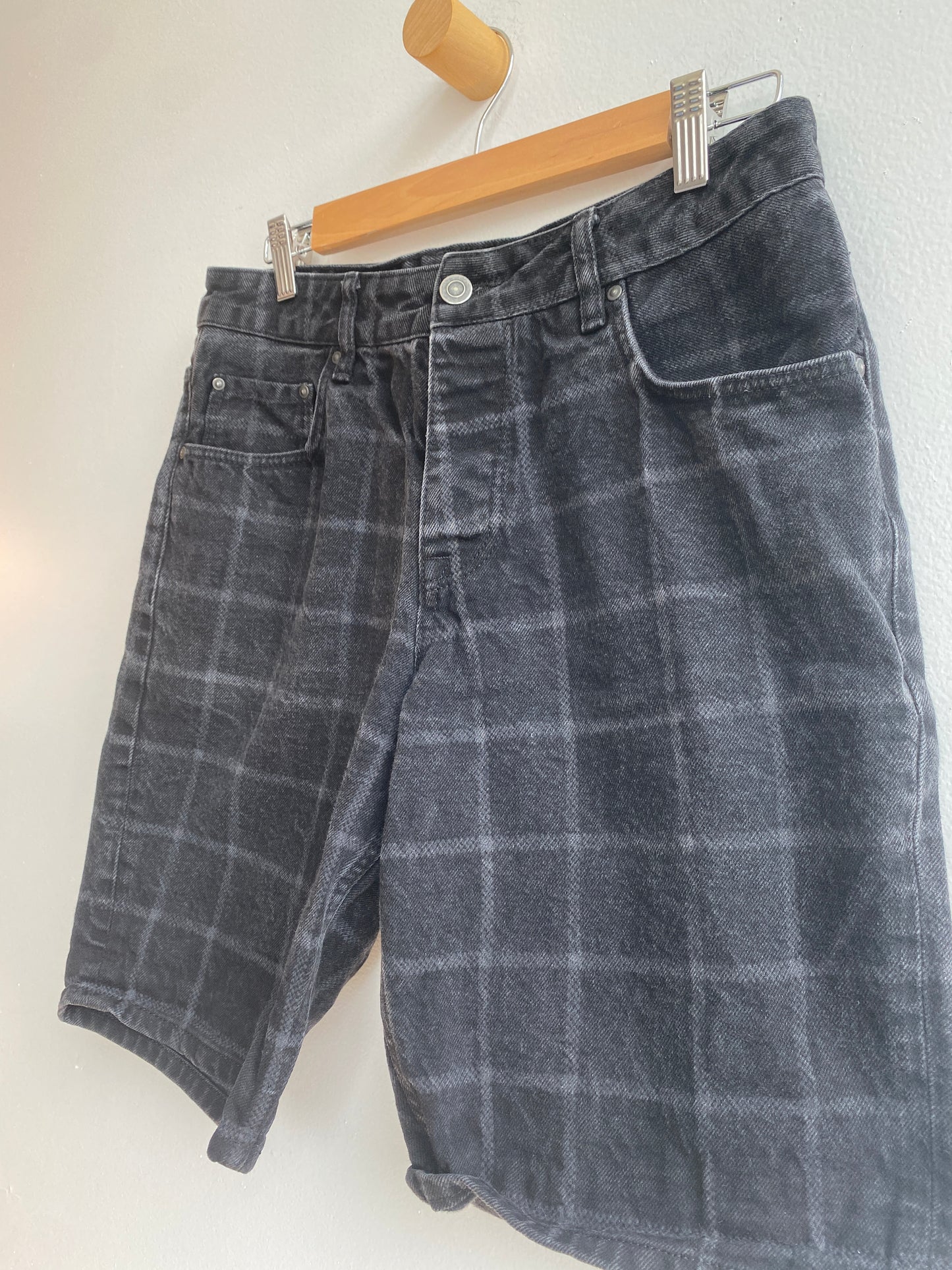 Black grid patterned denim shorts SS1