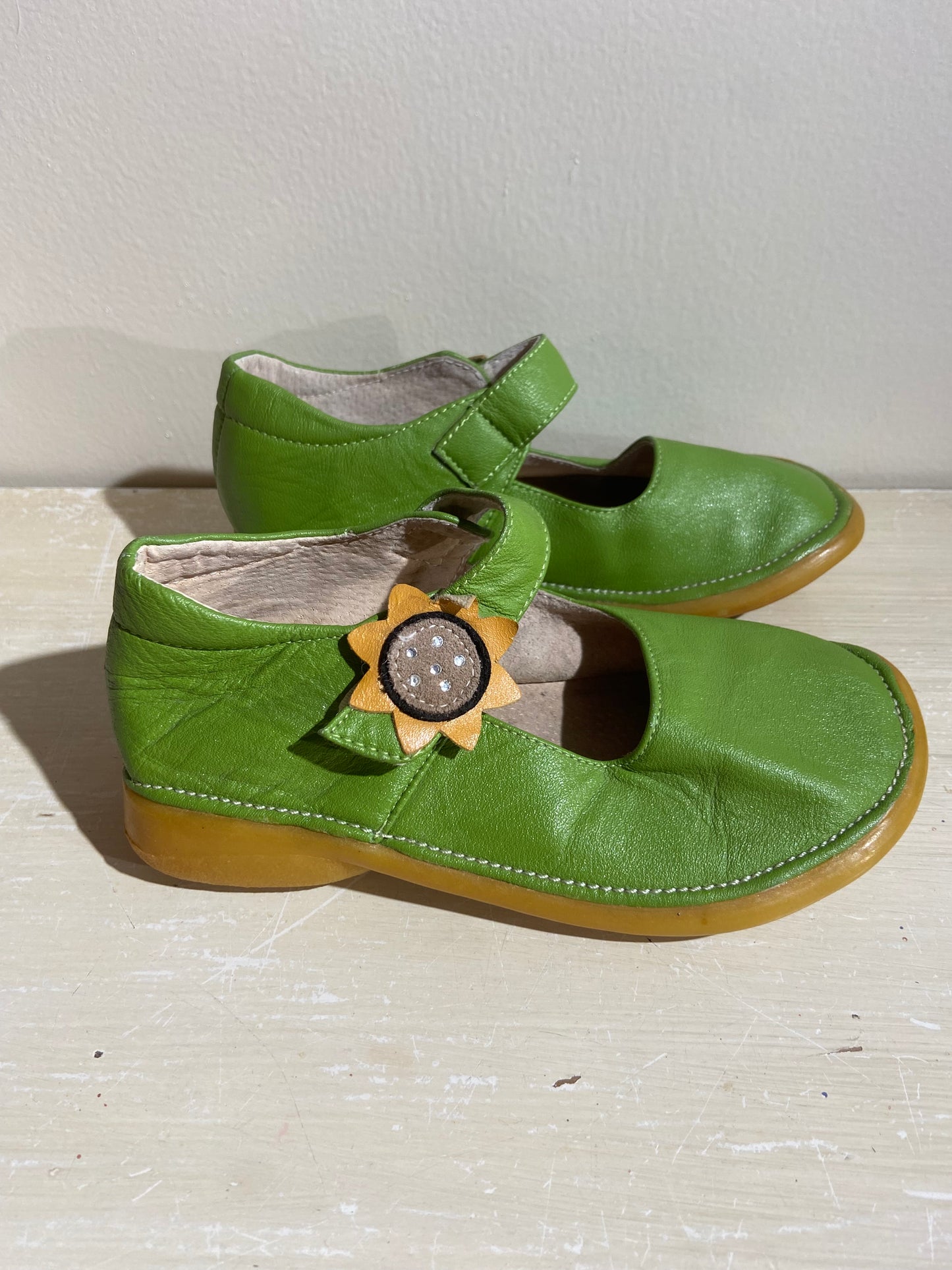 Little. Ones green leather sz 12