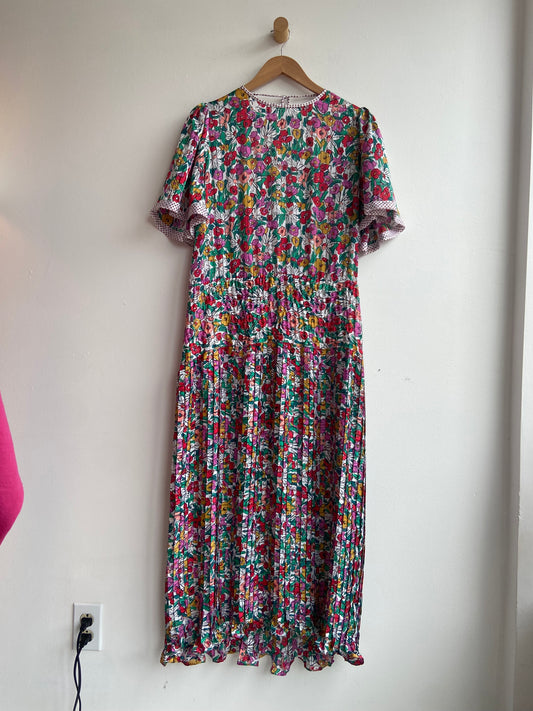 Diane Freis Garden Flapper Dress with a Drop-back Neck SS1-3