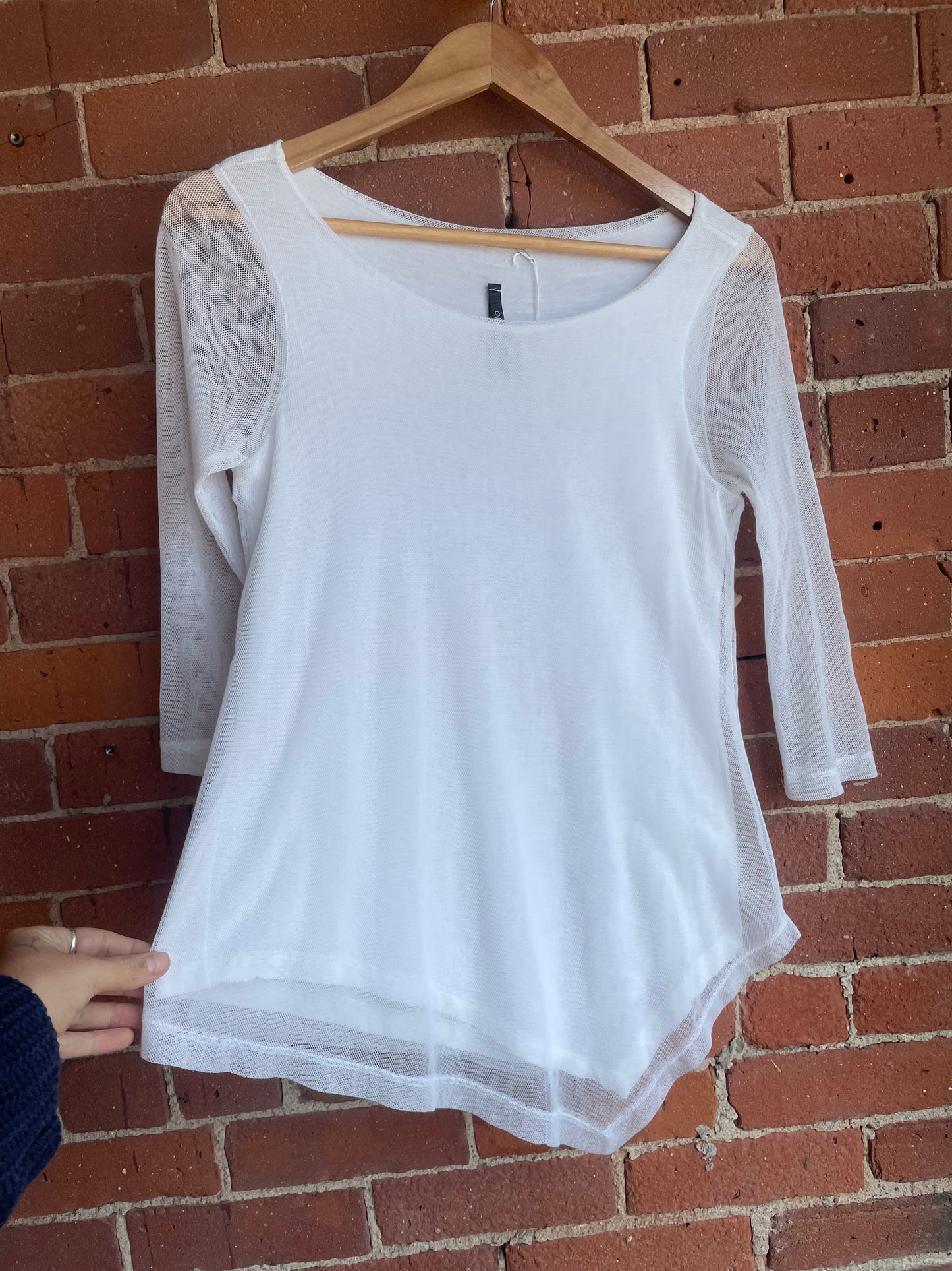Asymmetrical Porto mesh top SS1