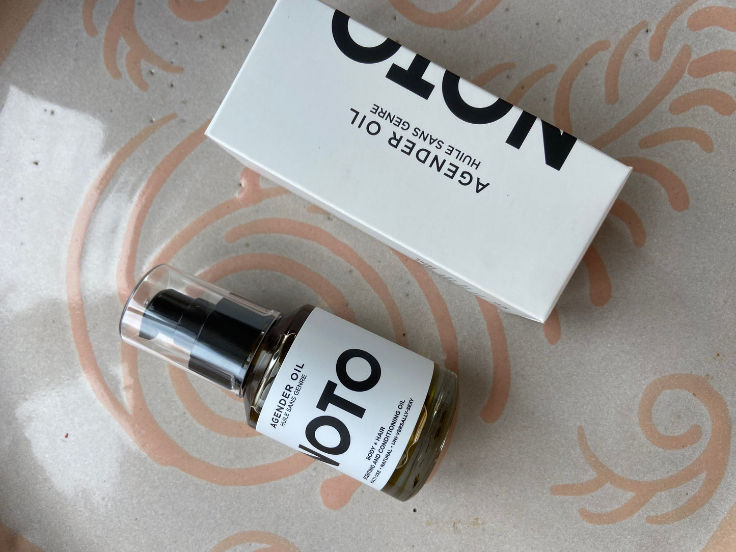Noto Agender Oil