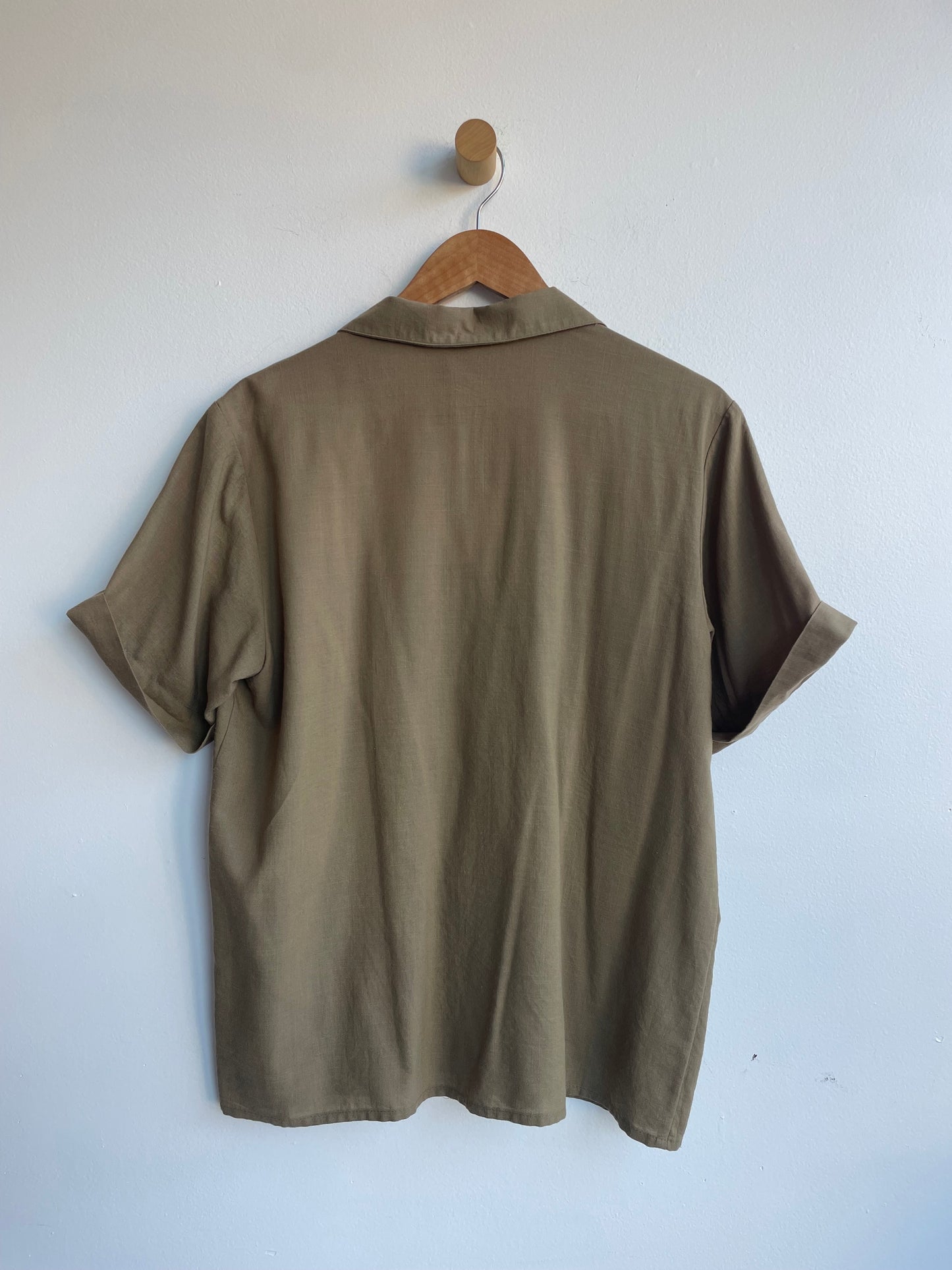 Brown Short-Sleeved Shirt SS1-2