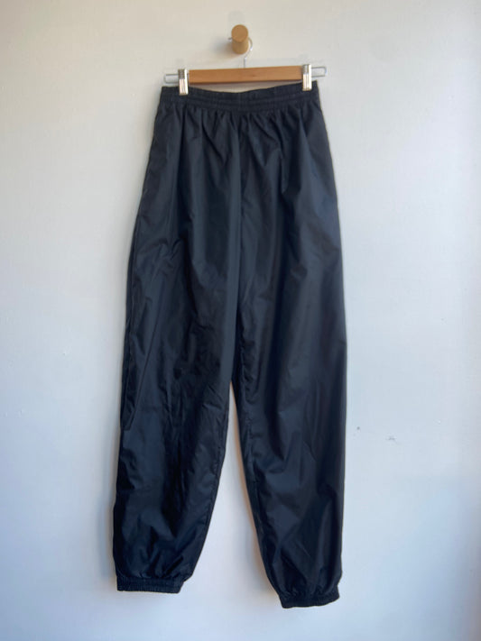 USA windbreaker pants black