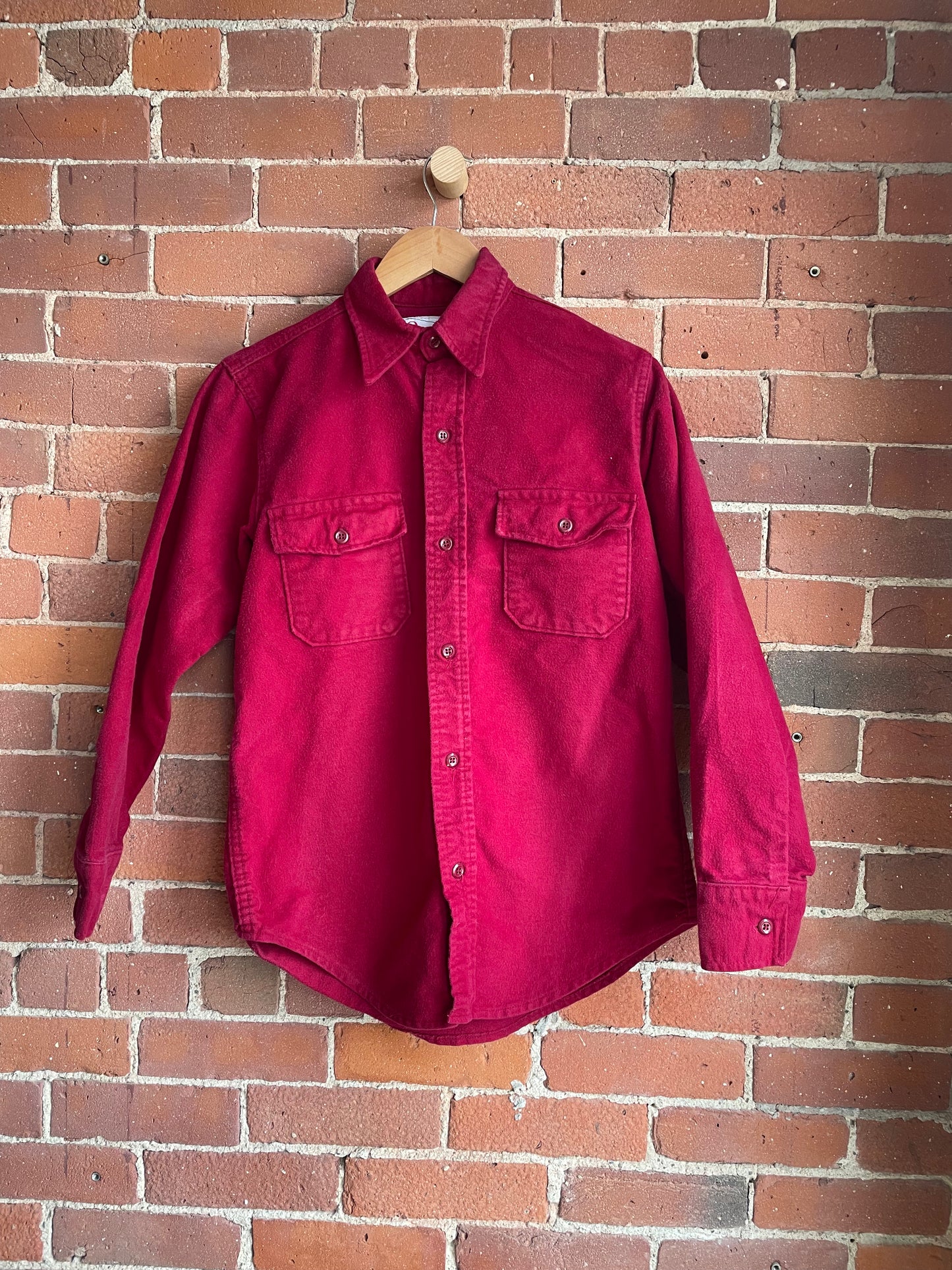 Red Orvis chamois SS 2