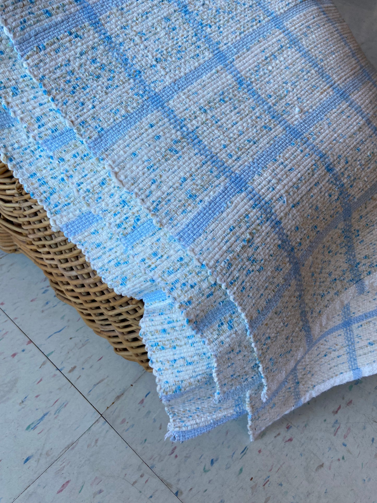 Soft cotton blanket blue grid