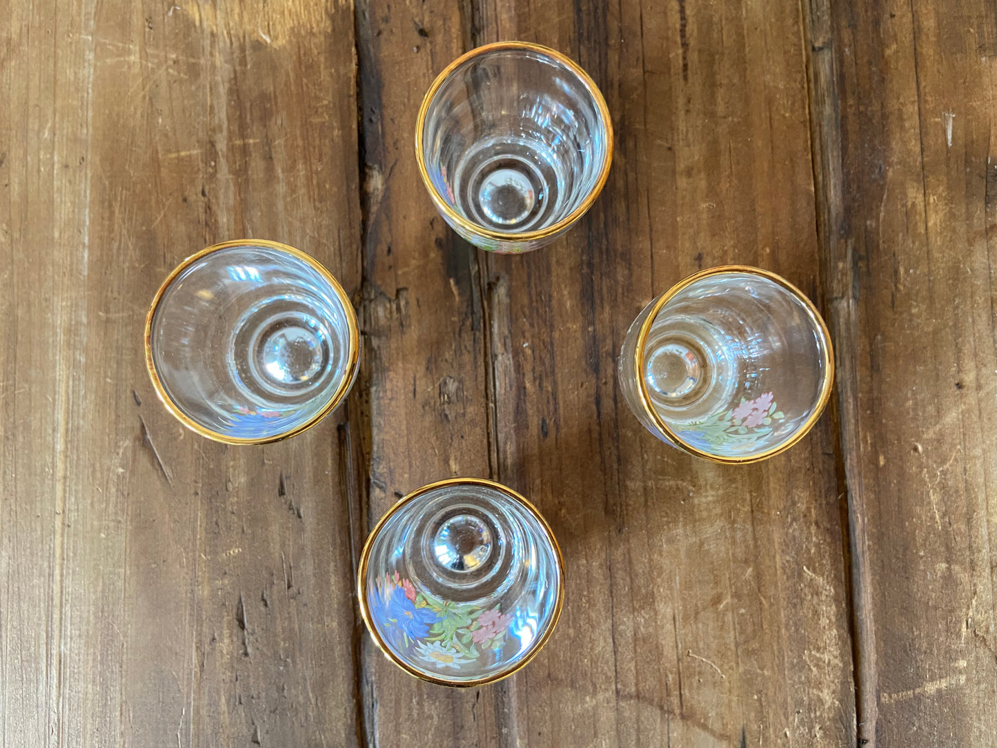 Set of 4 mini glasses with flowers