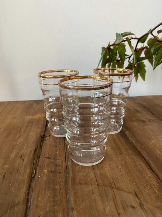 Set of 9 gold rimmed glassware