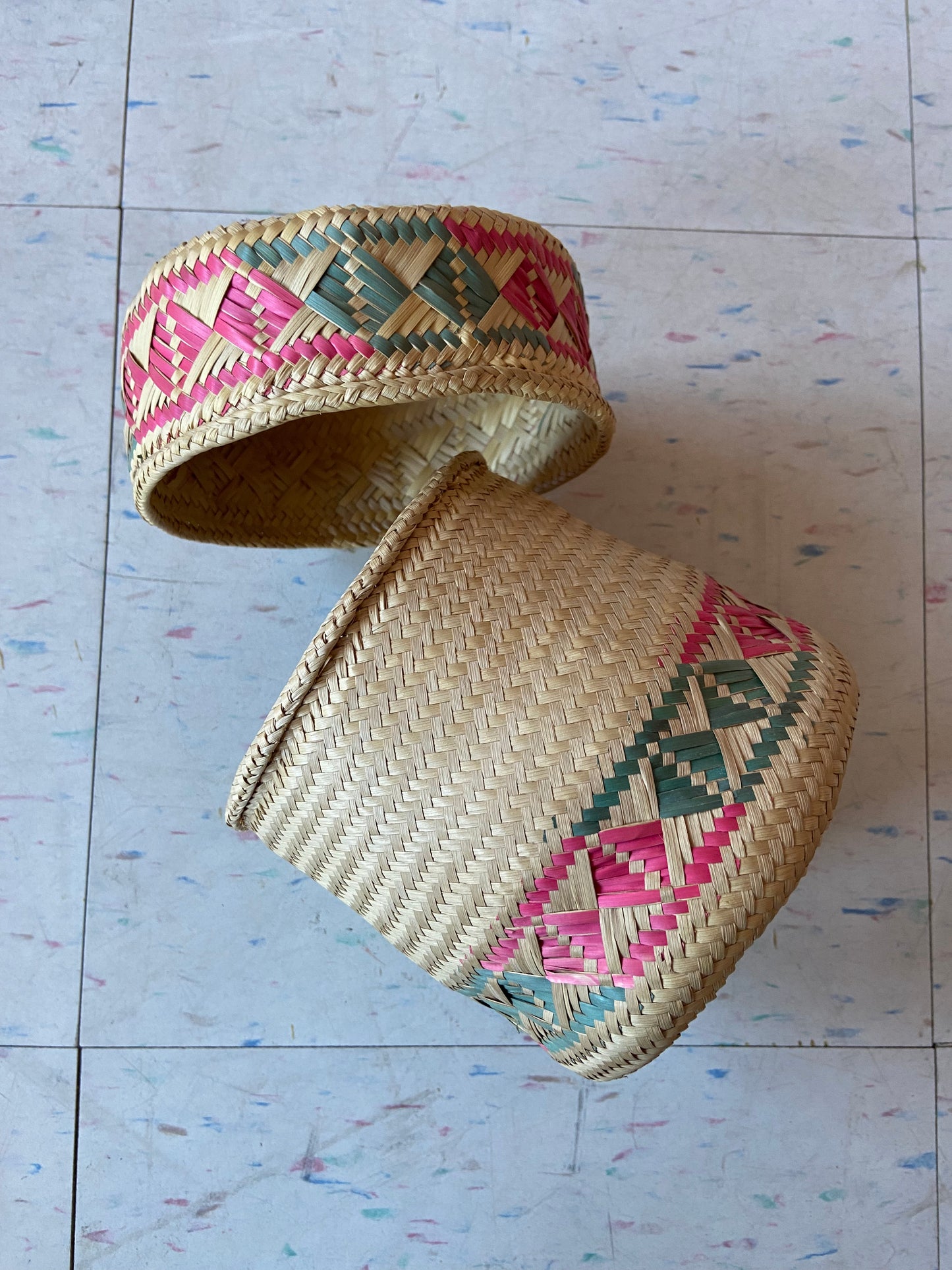 Set of 2 woven baskets