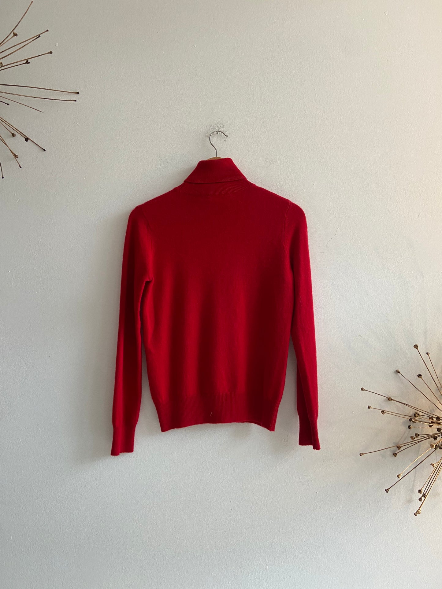 Red cashmere sweater SS 1-2