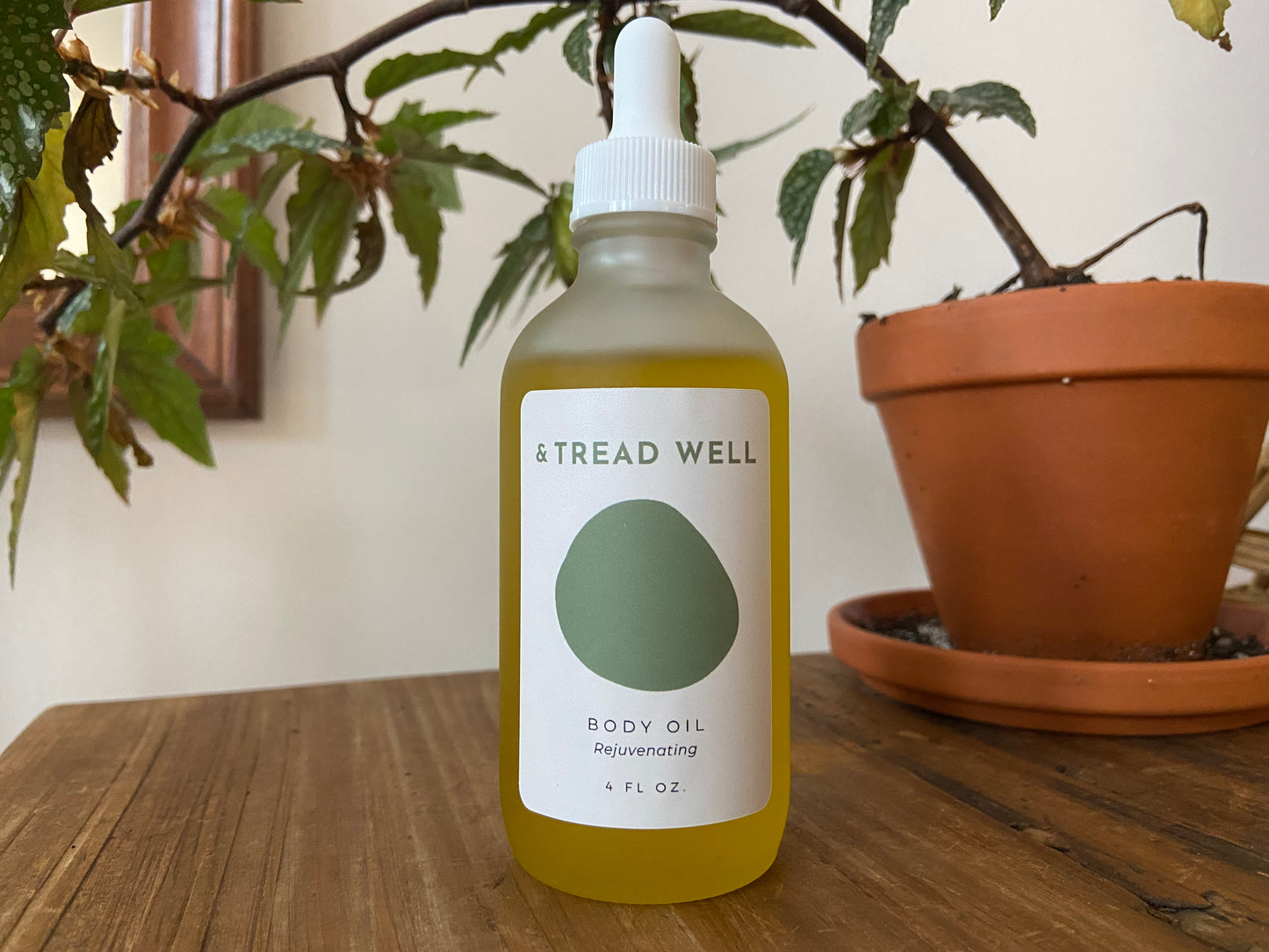 Tread Well body oil Rejuvenating