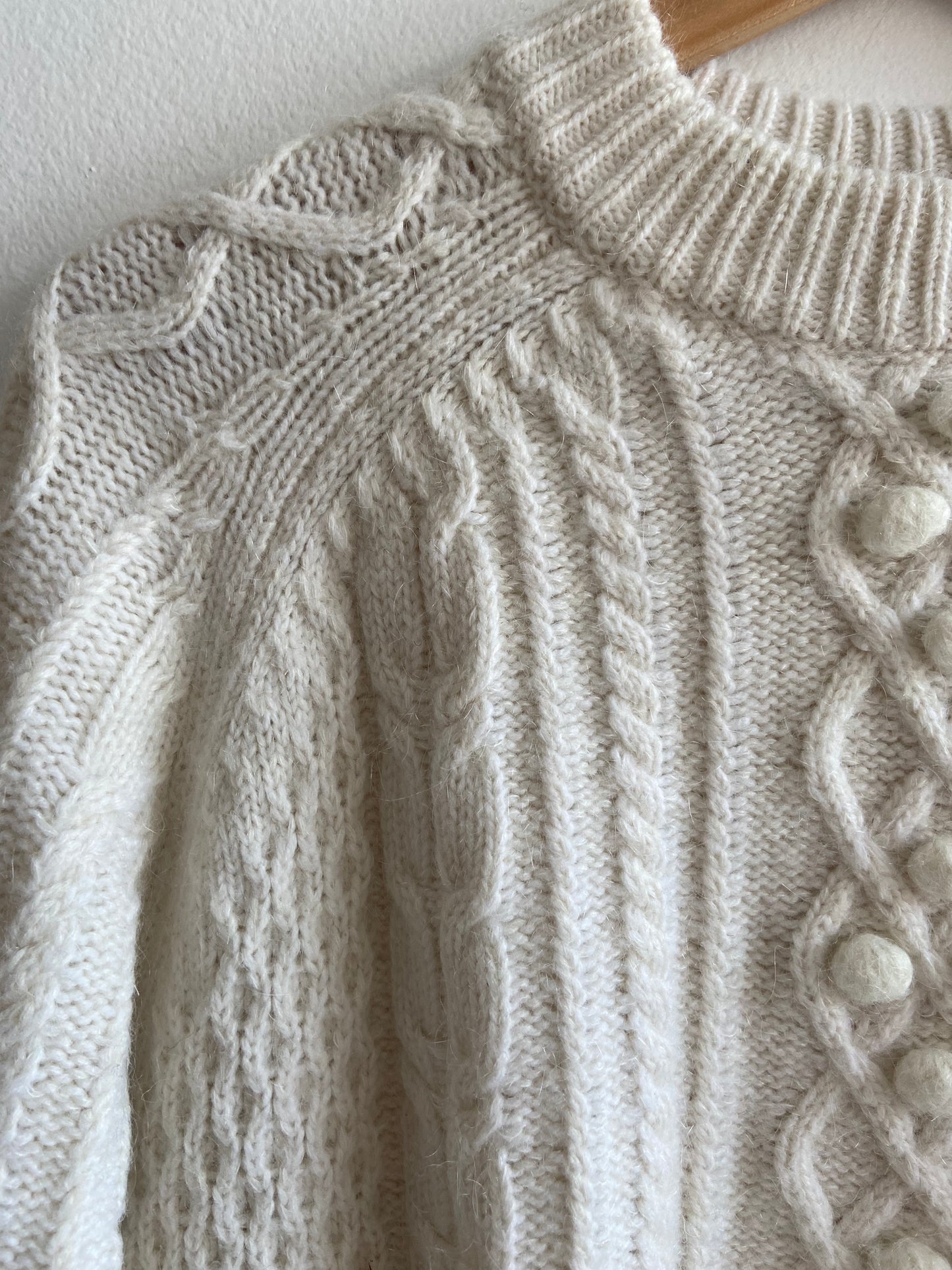 White wool mohair cable knit sweater SS 1-2