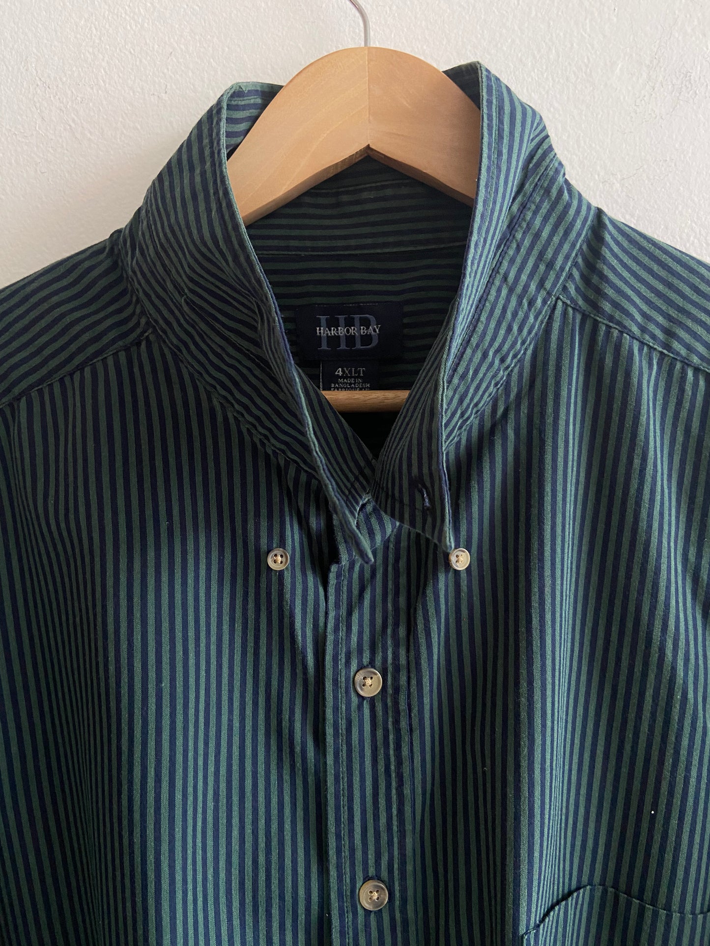 Green and navy striped button-up SS3