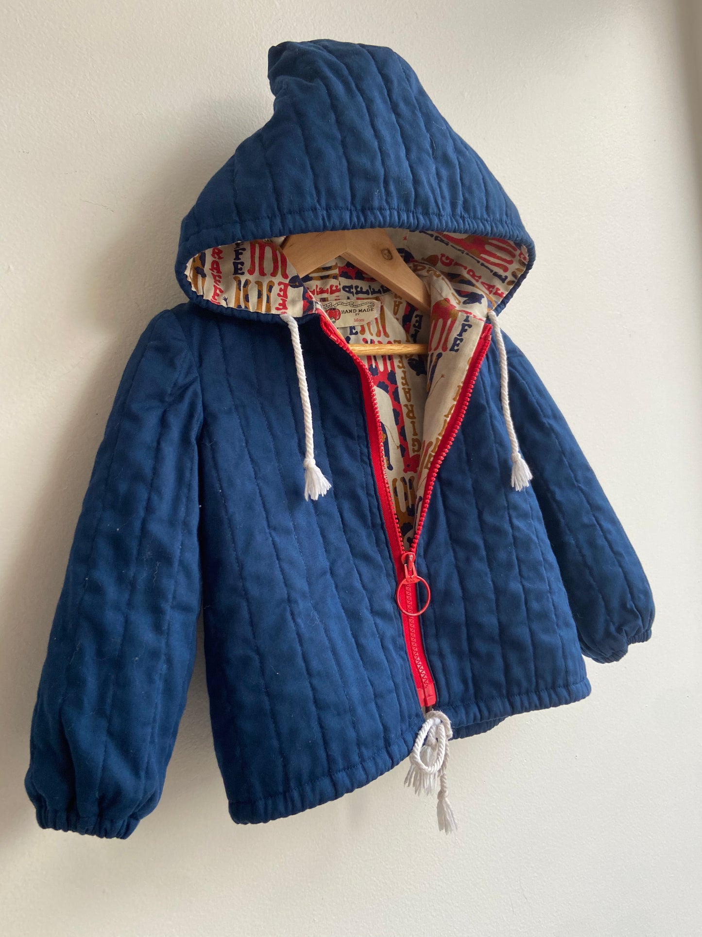 Little. Ones vintage giraffe hooded jacket sz 12 mo-2