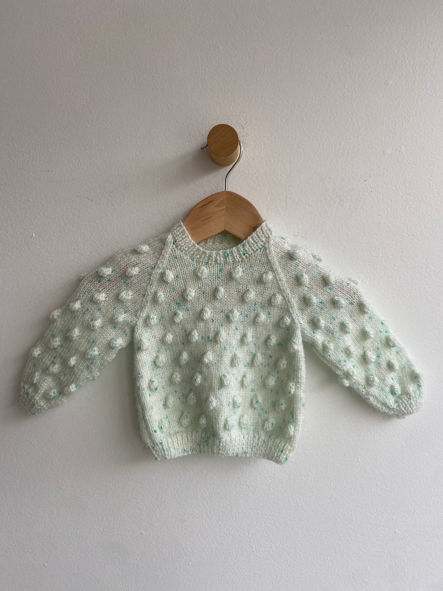 Little. Ones Popcorn sweater sz 12 mo (4,1)