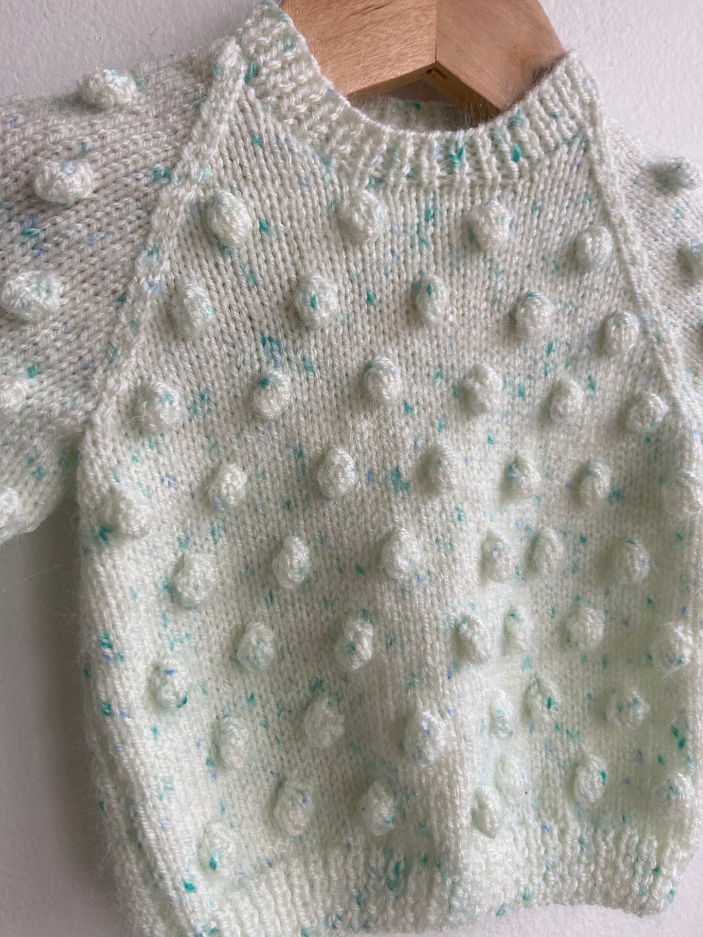 Little. Ones Popcorn sweater sz 12 mo (4,1)