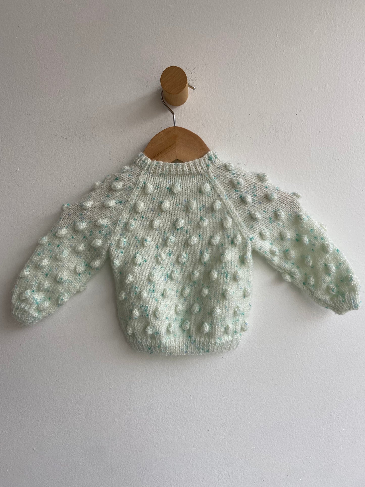 Little. Ones Popcorn sweater sz 12 mo (4,1)
