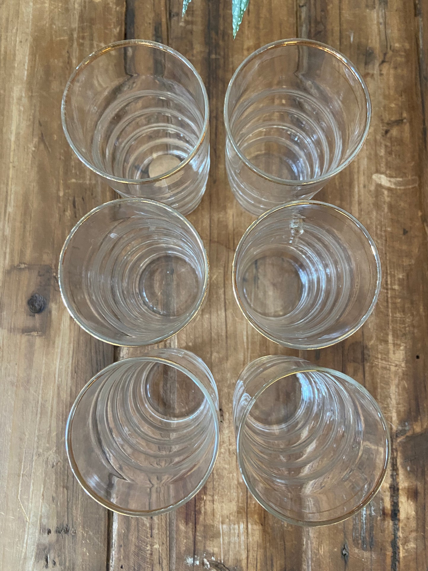 Gold rimmed vintage glassware set of 6