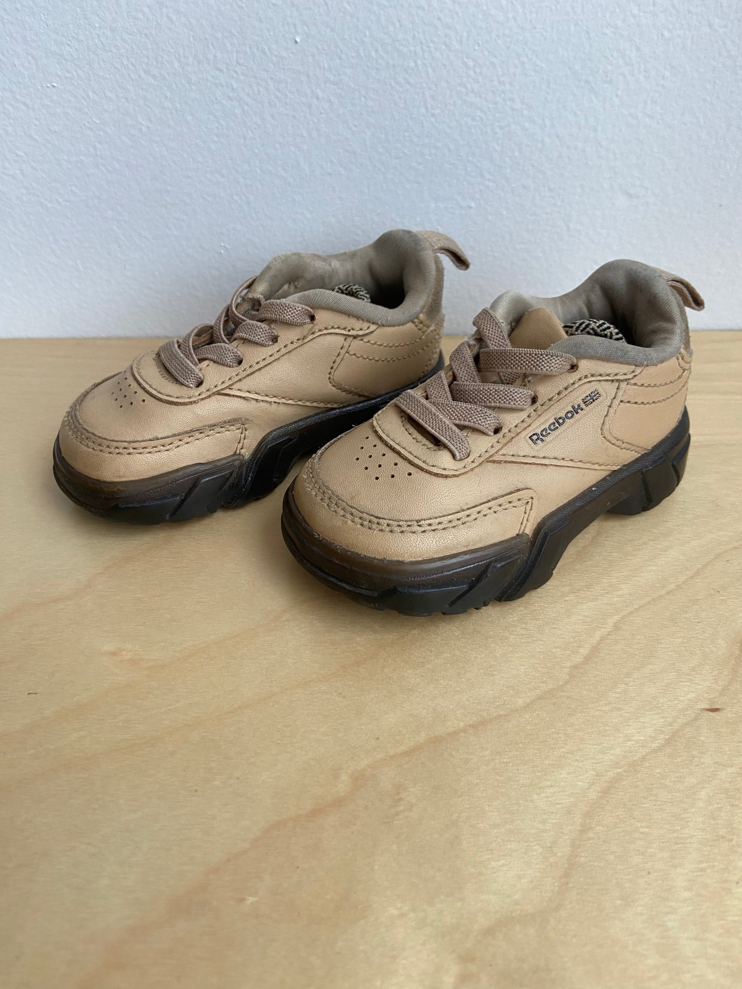 Little. Ones Baby size 4 Reeboks tennis shoes $35 (2,1)