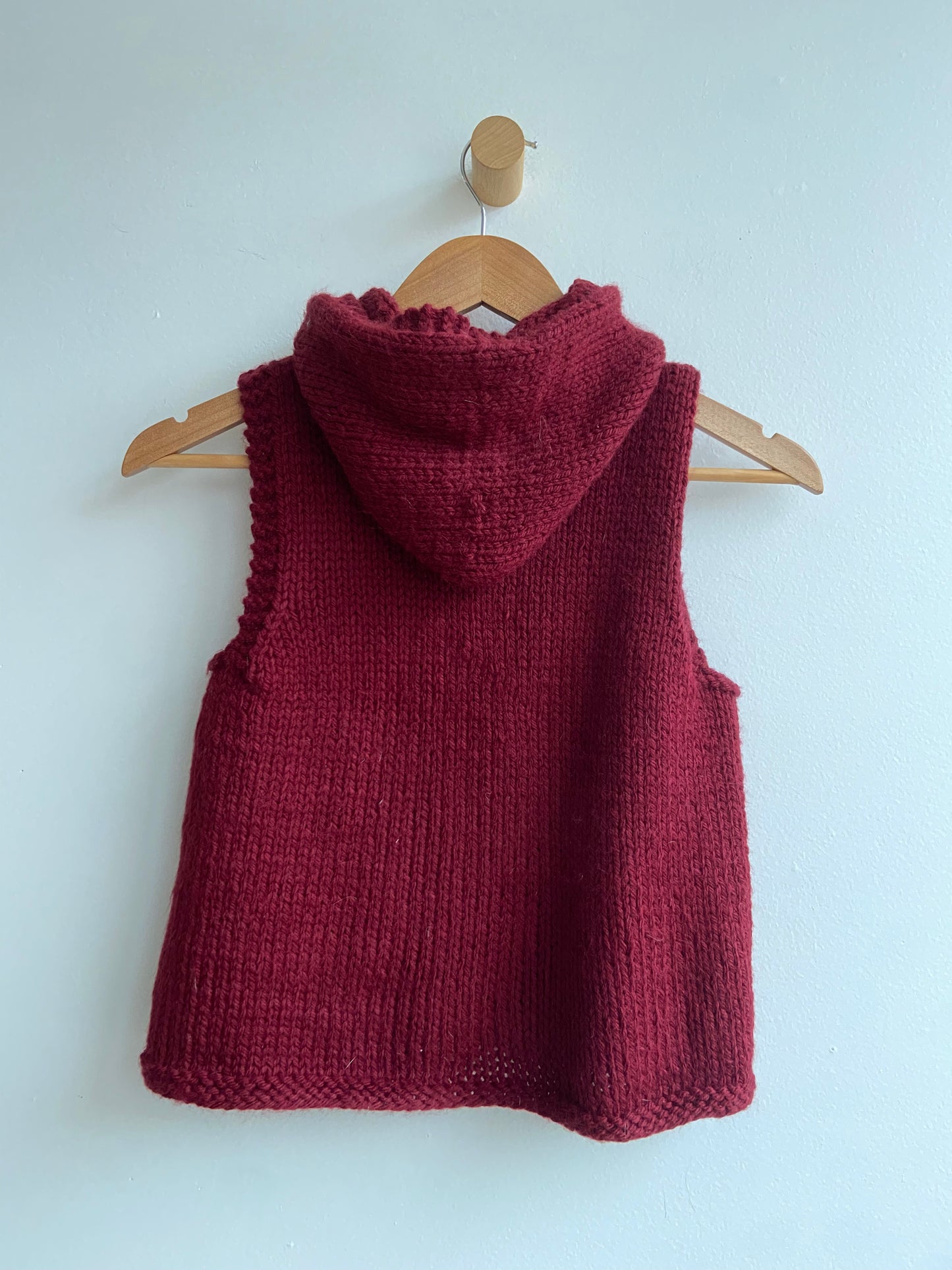 Little. Ones hand-knit wool zip vest with hood sz 8-12
