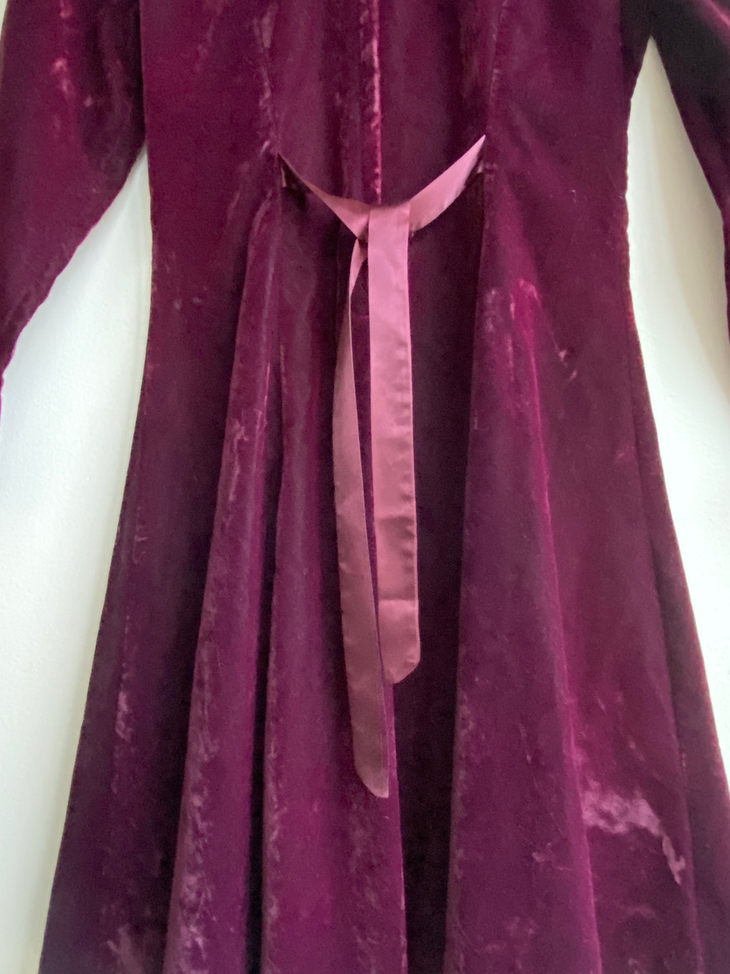 Little. Ones vintage velvet dress sz 8-10