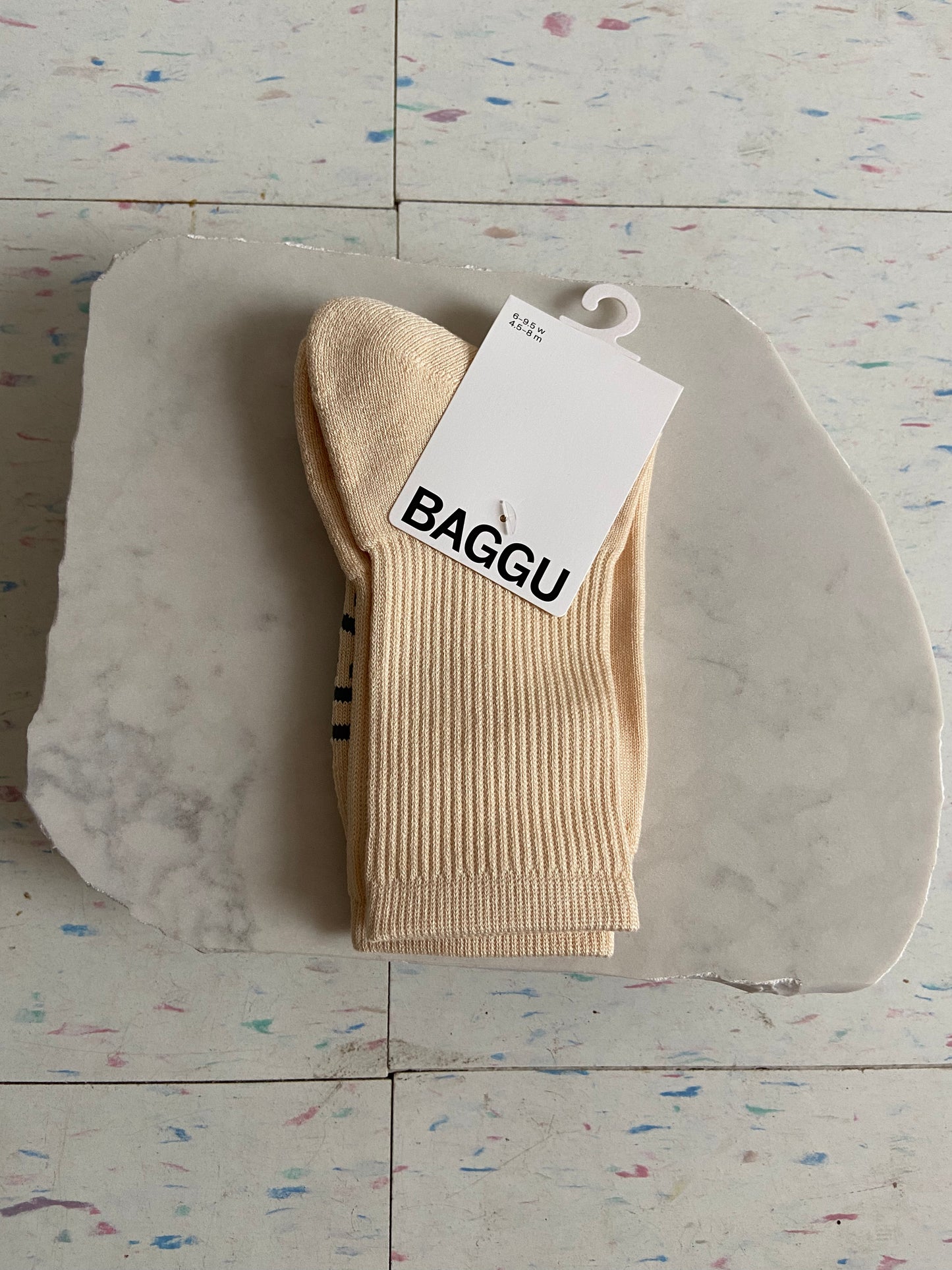 Baggu ribbed socks sand