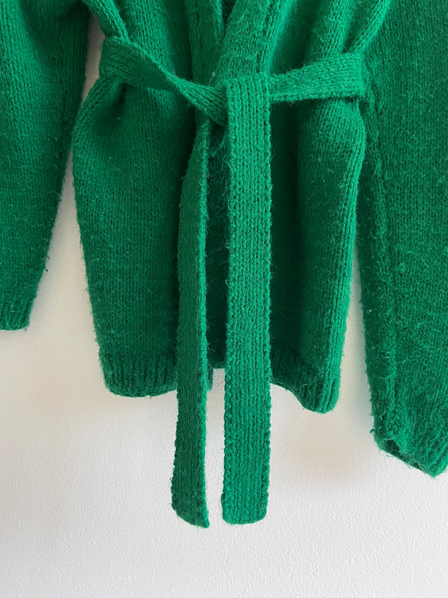 Hand knit wool grass green sweater SS 1-2