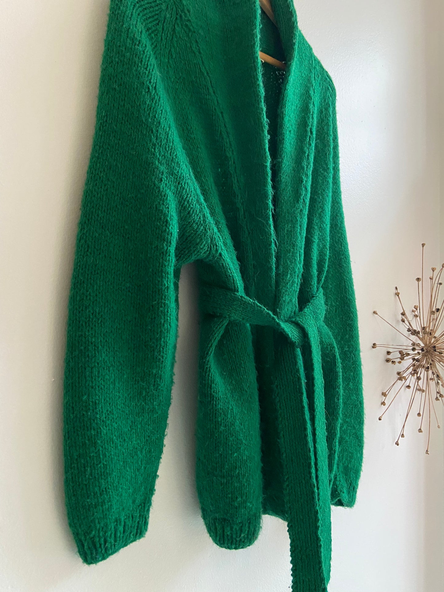 Hand knit wool grass green sweater SS 1-2