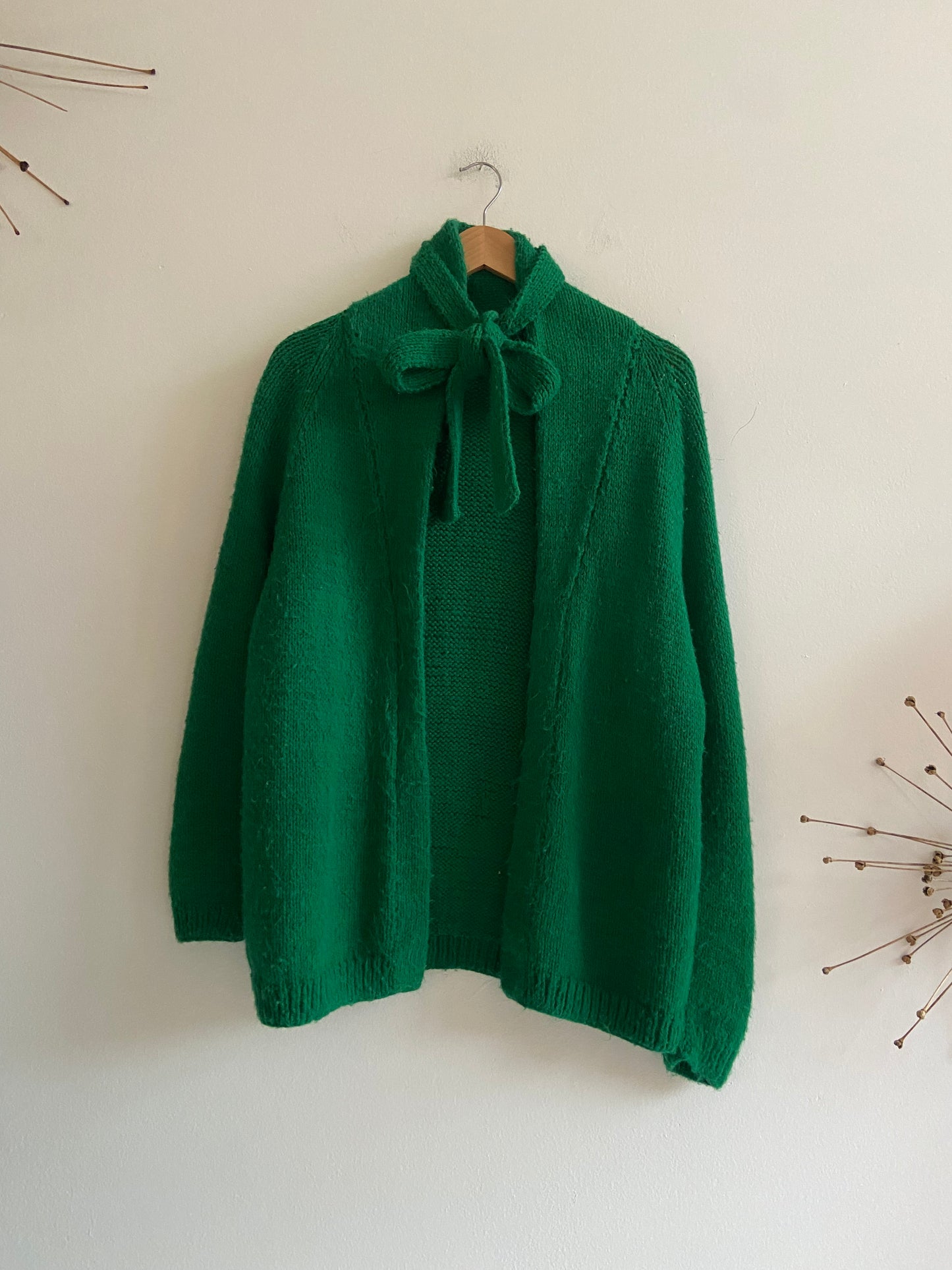 Hand knit wool grass green sweater SS 1-2