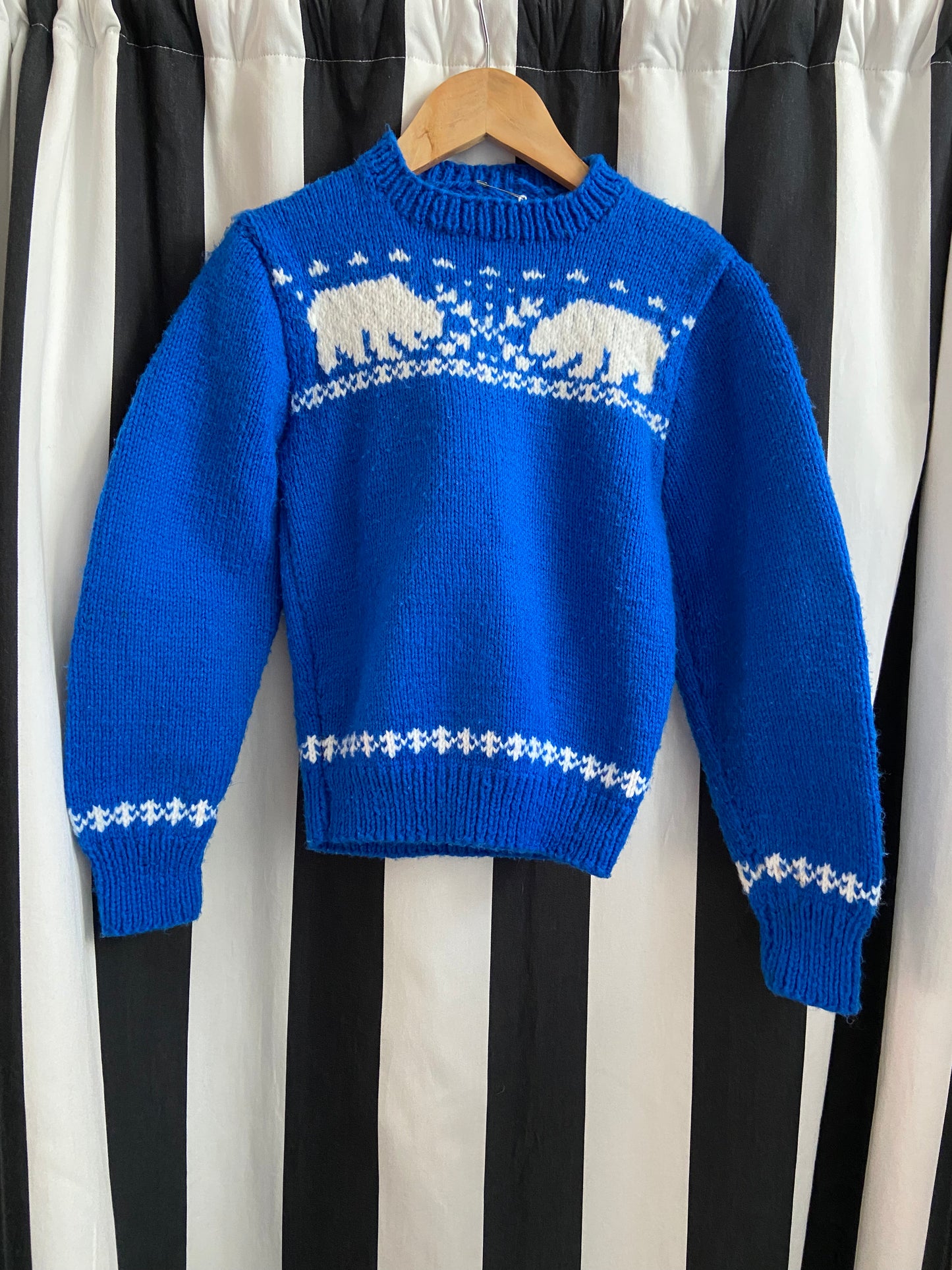 Little.Ones blue sweater with polar bears