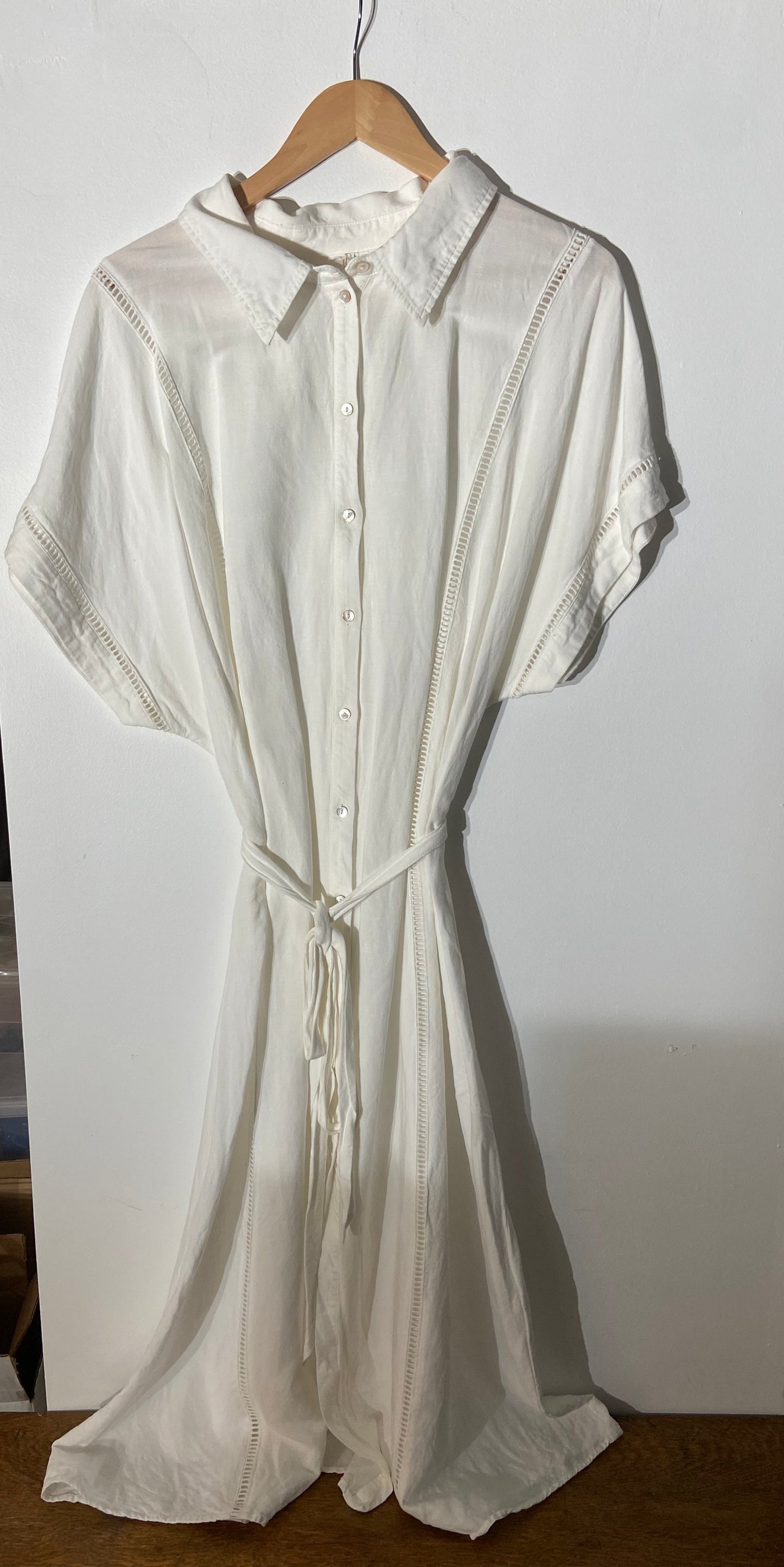 White linen button front collared dress SS 3