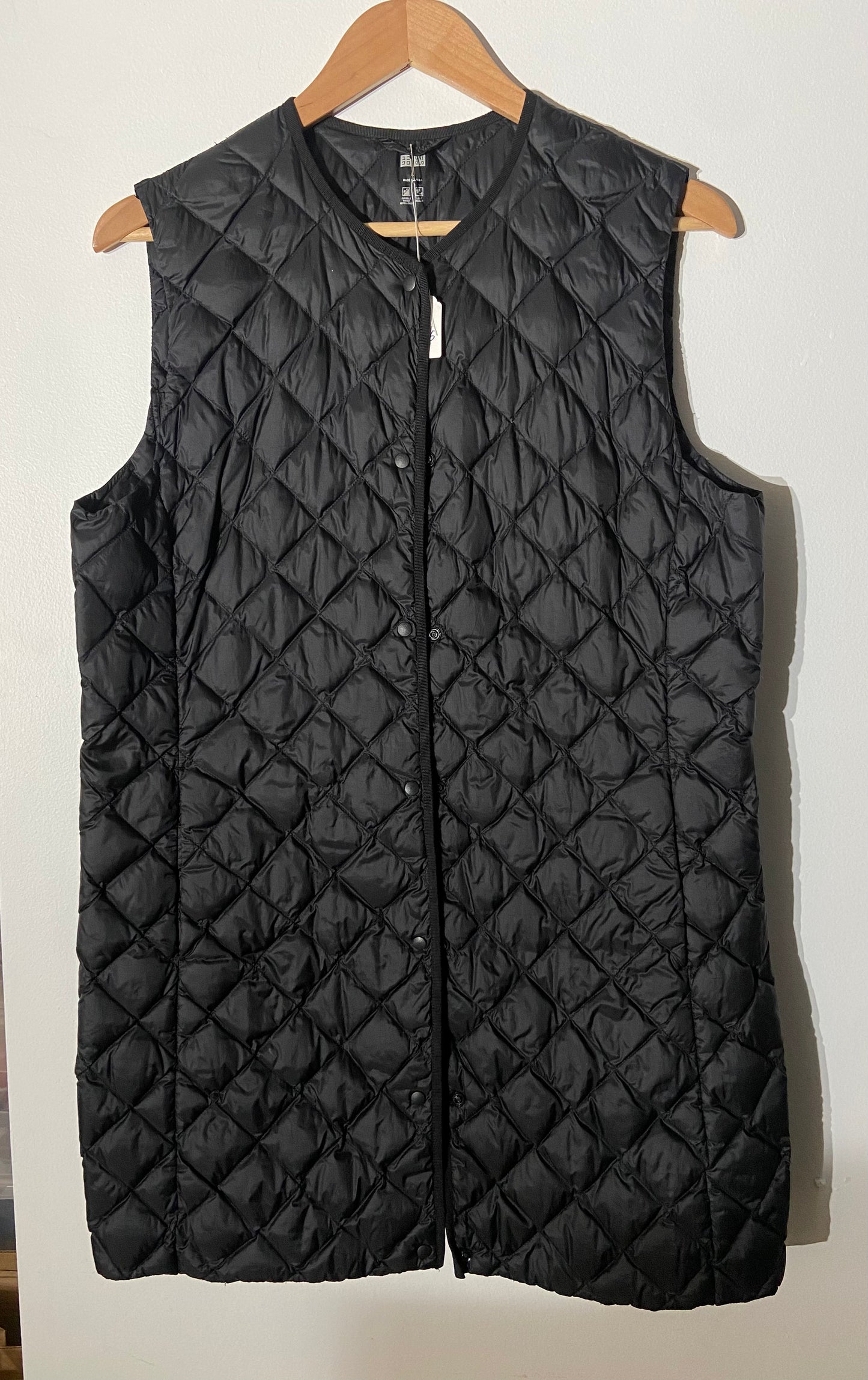 Black quilted nano-puffer nylon vest SS 1-3